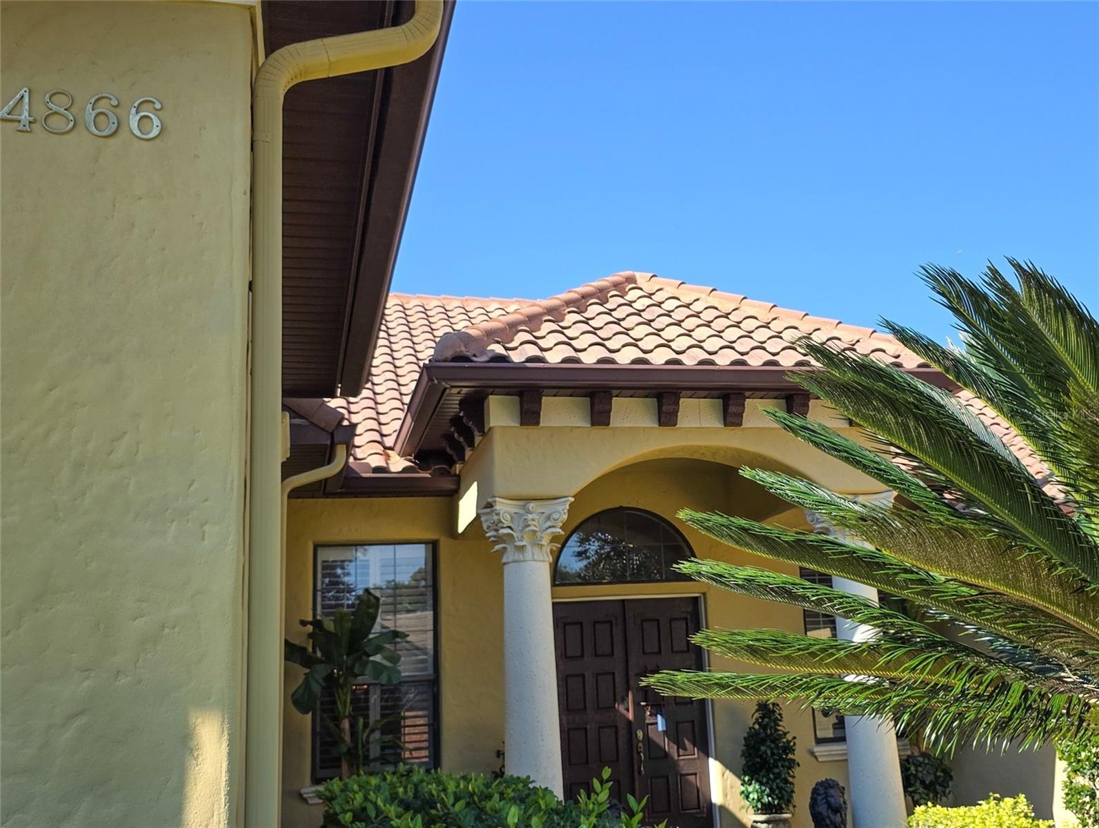 4866 KEENELAND CIRCLE