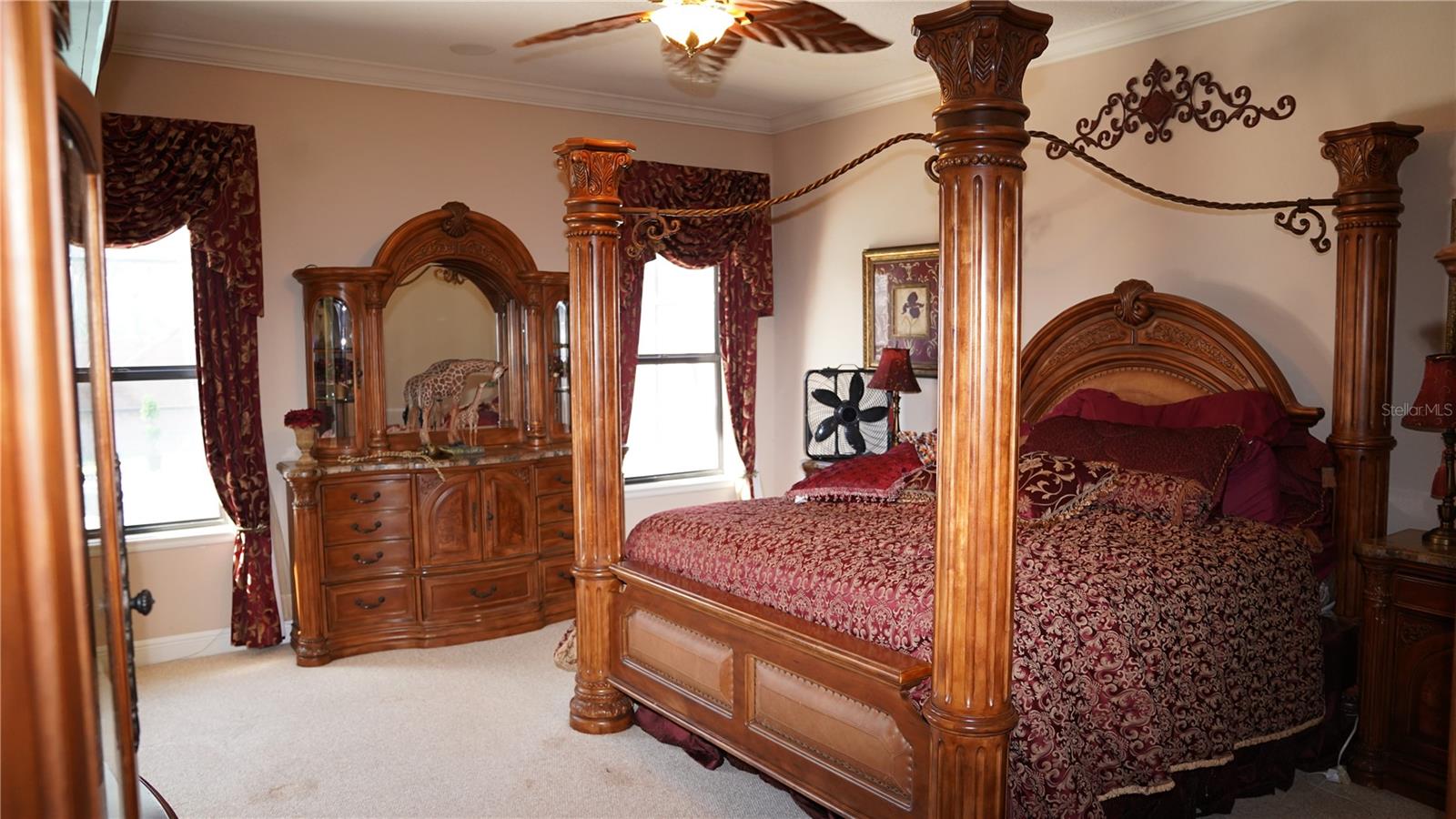 KENSINGTON PARK - Residential