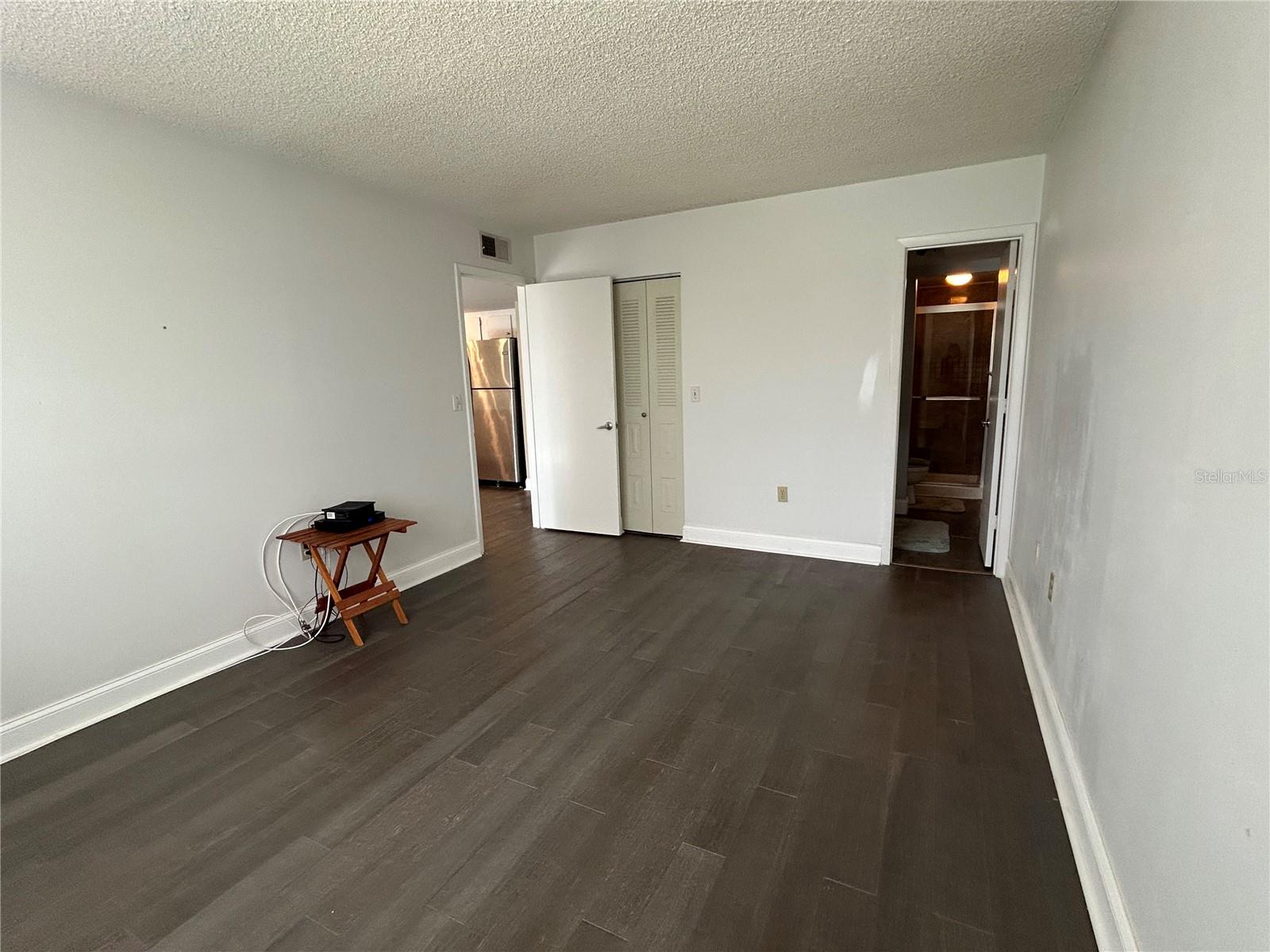 DESOTO SQUARE VILLAS - Residential Lease