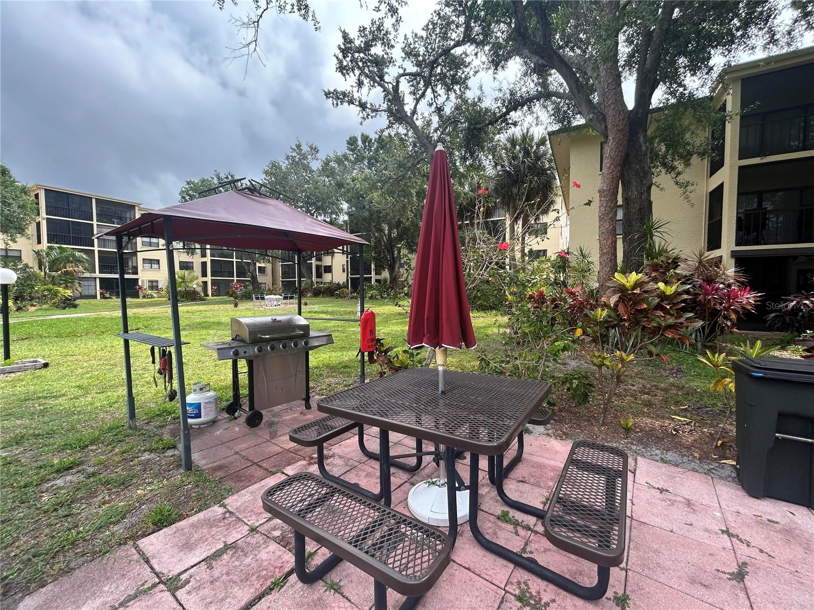 DESOTO SQUARE VILLAS - Residential Lease