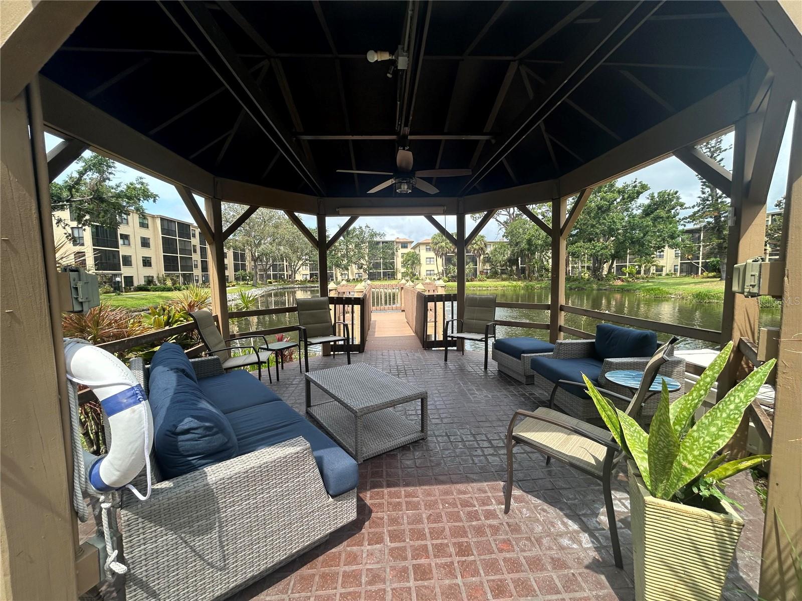 DESOTO SQUARE VILLAS - Residential Lease