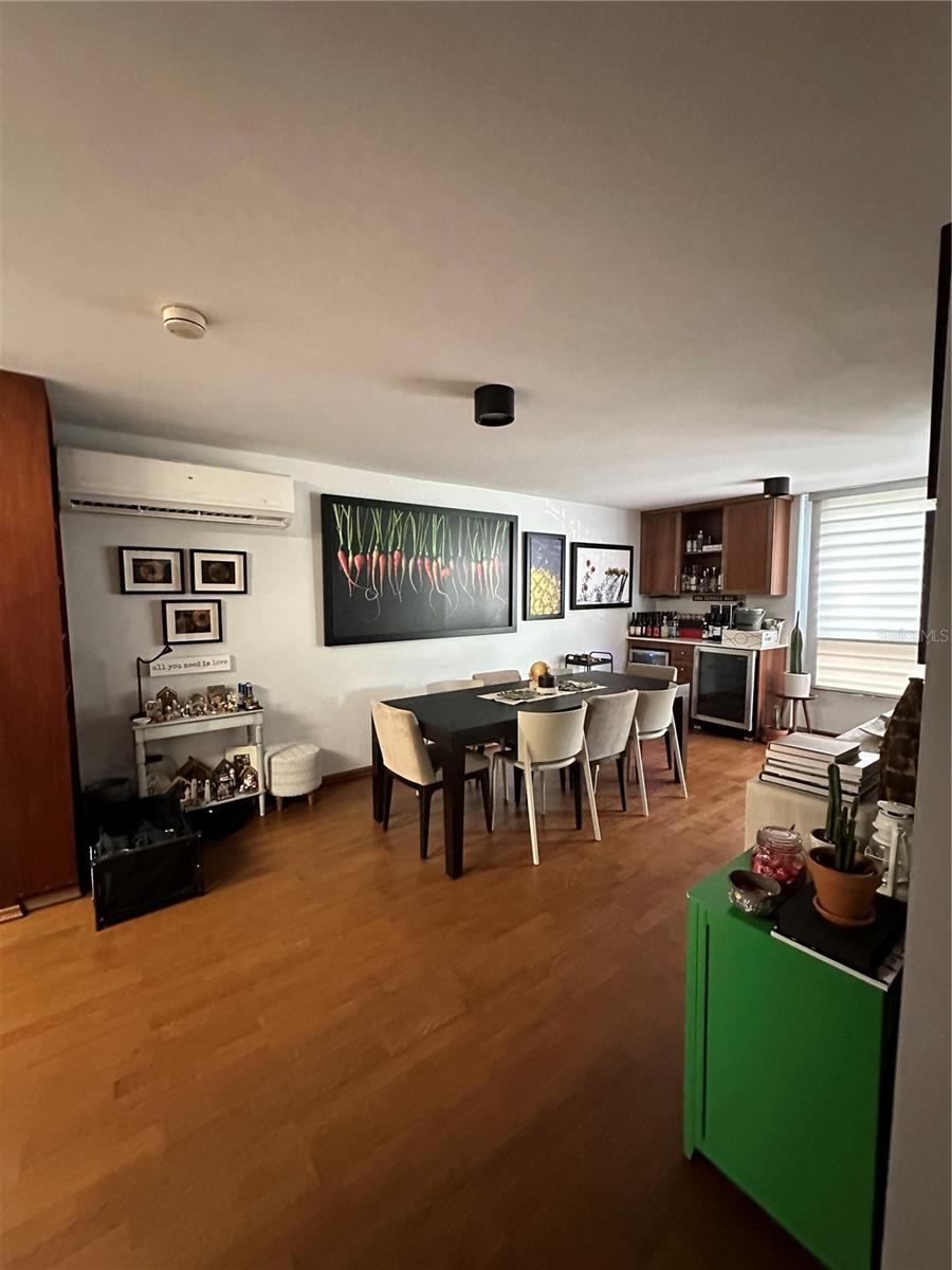 1307 AVENIDA MAGDALENA 2
