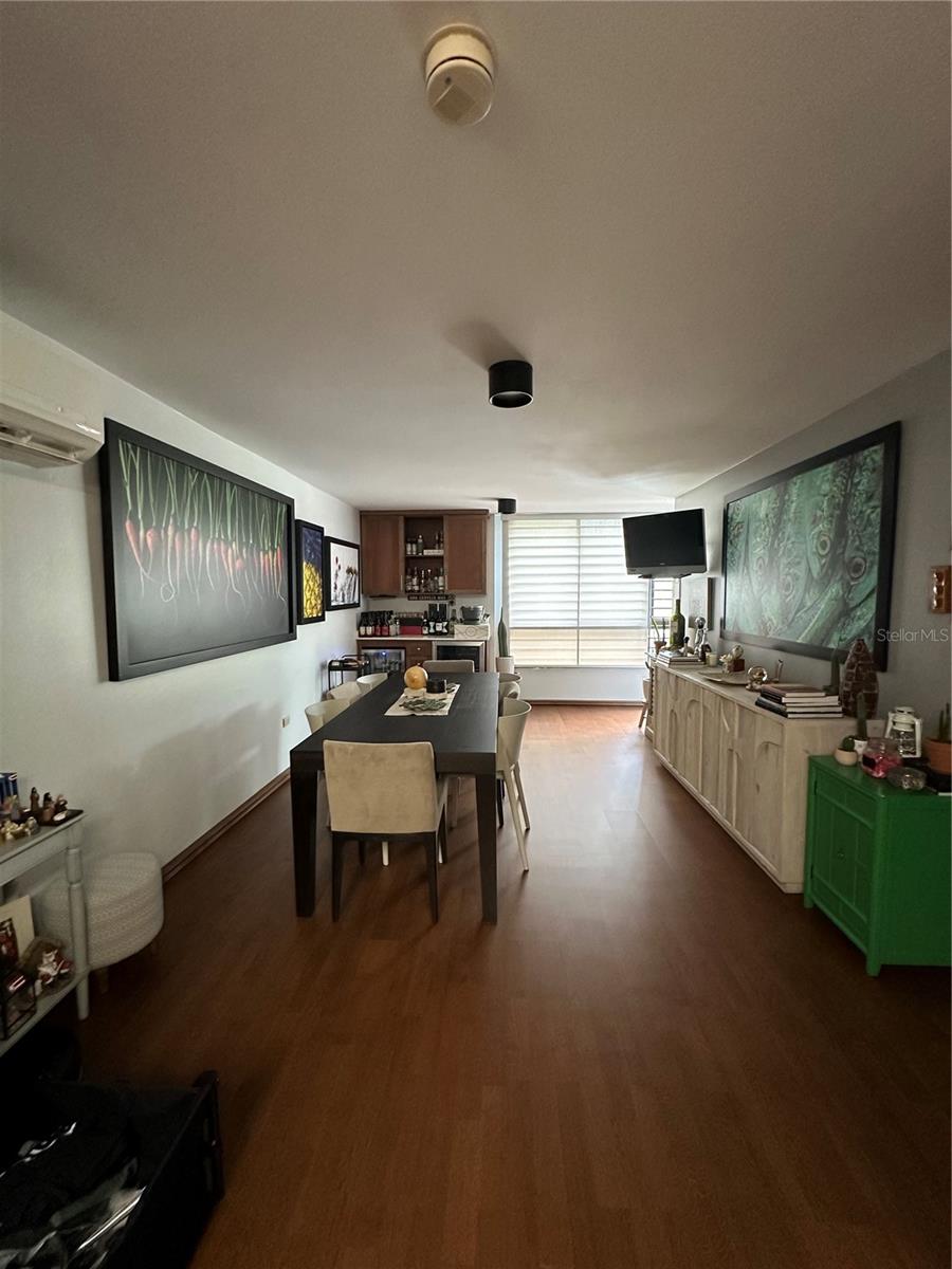 1307 AVENIDA MAGDALENA 2