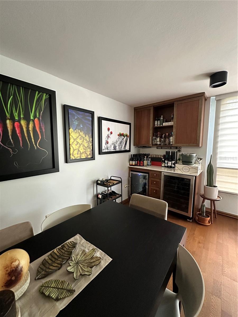 1307 AVENIDA MAGDALENA 2