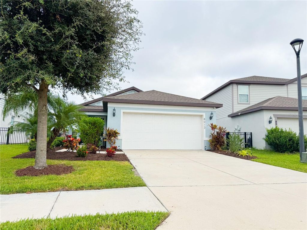 Photo of 8913 Royal River Circle, Parrish, FL 34219 (MLS # A4666927)