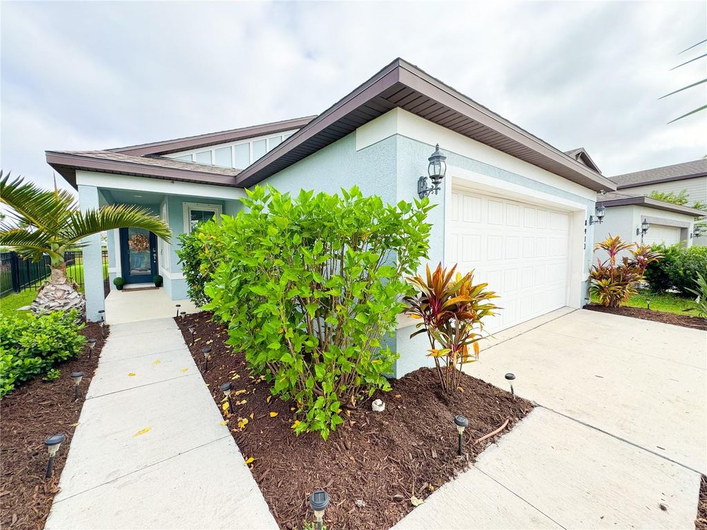 Photo of 8913 Royal River Circle, Parrish, FL 34219 (MLS # A4666927)