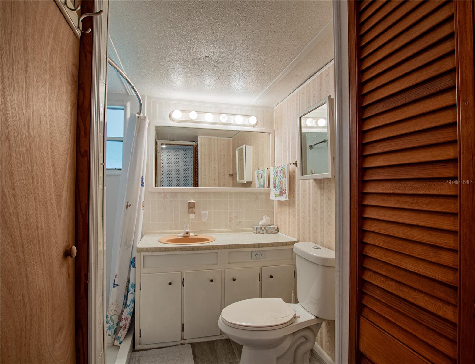 LAKE BETMAR ESTATES - Residential