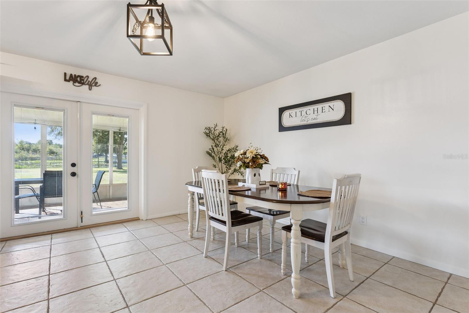 VENETIAN VILLAGE THIRD ADD - Residential