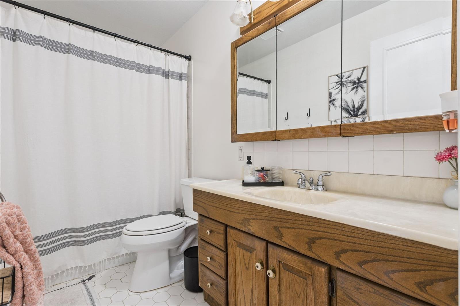 VENETIAN VILLAGE THIRD ADD - Residential