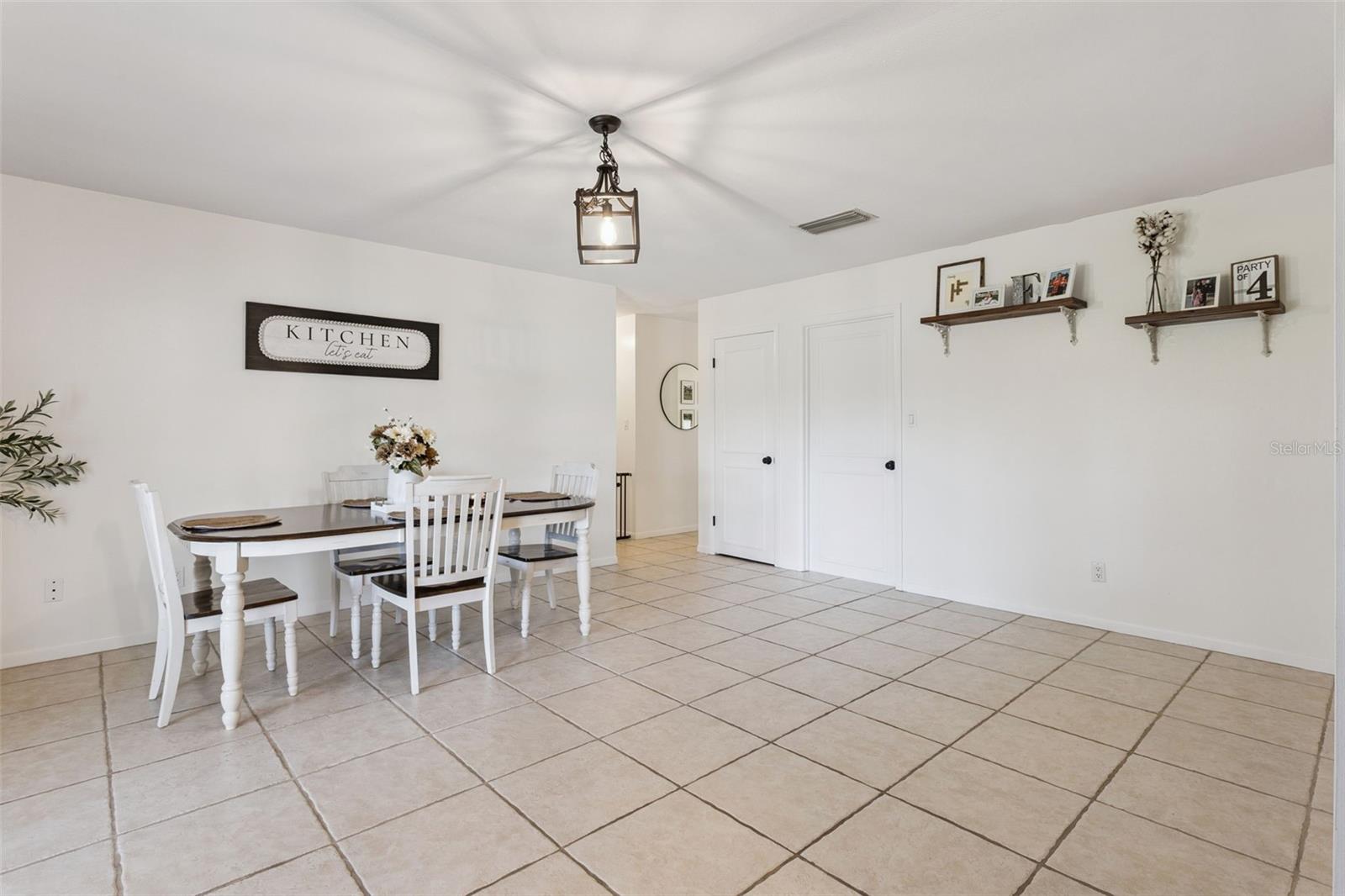 VENETIAN VILLAGE THIRD ADD - Residential