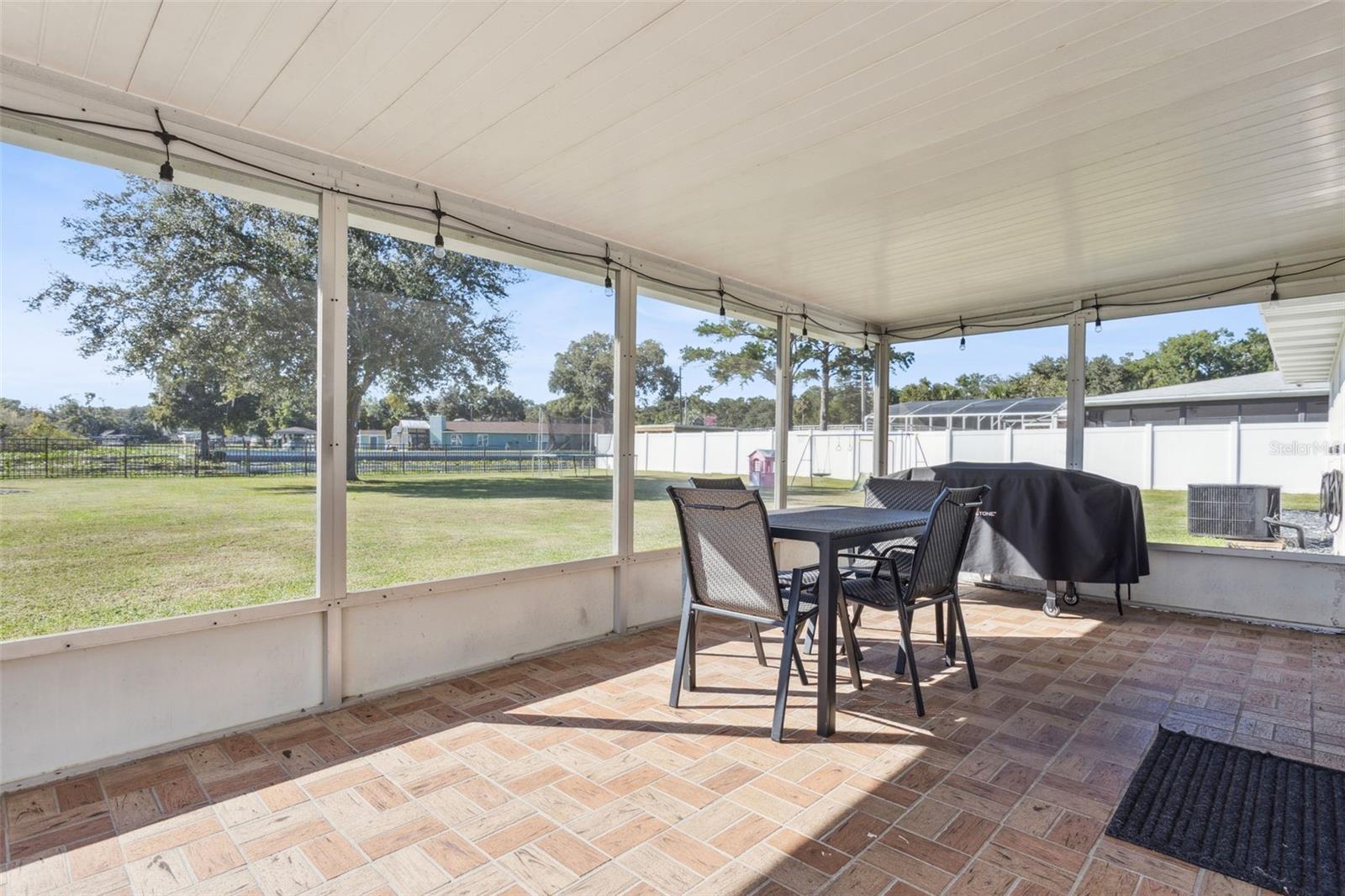 VENETIAN VILLAGE THIRD ADD - Residential