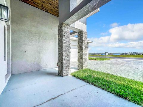 A home in LAKE ALFRED