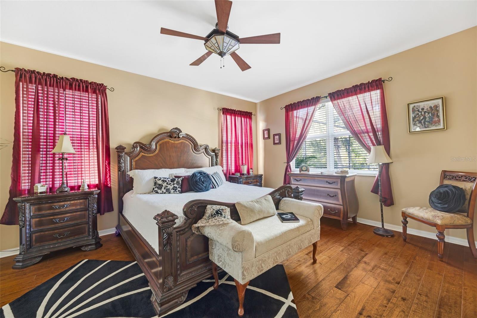 11011 ROCKLEDGE VIEW DR.