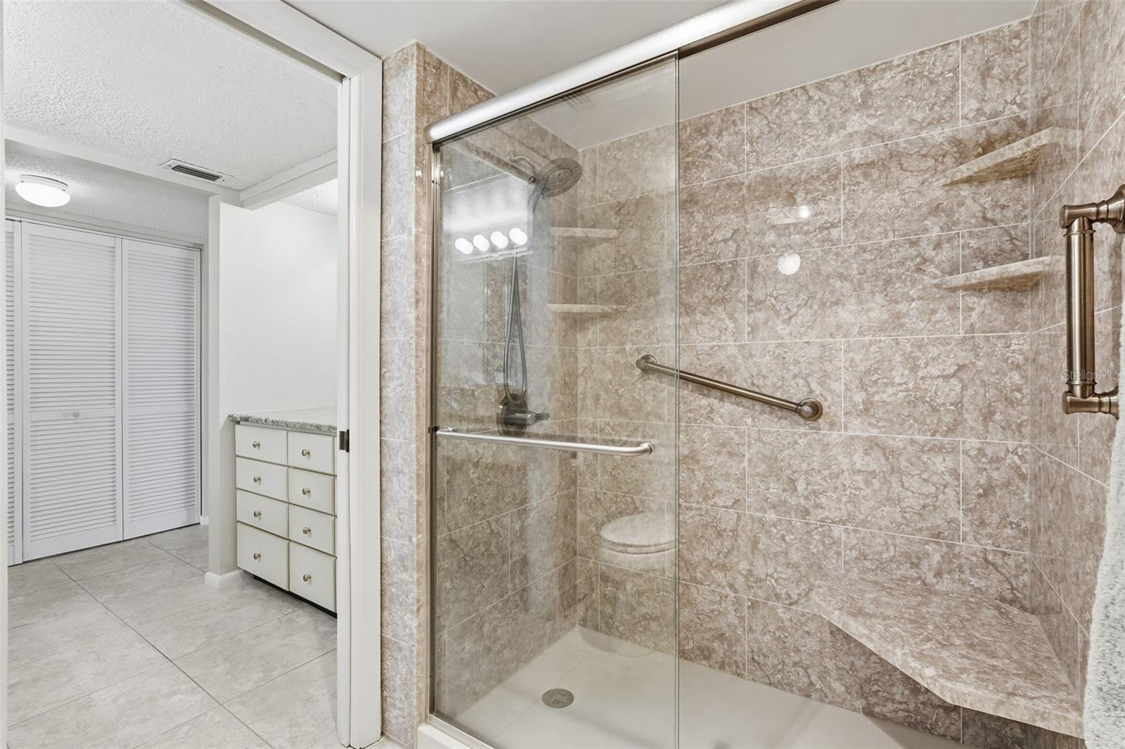 THE HARBOUR CONDOS - Residential