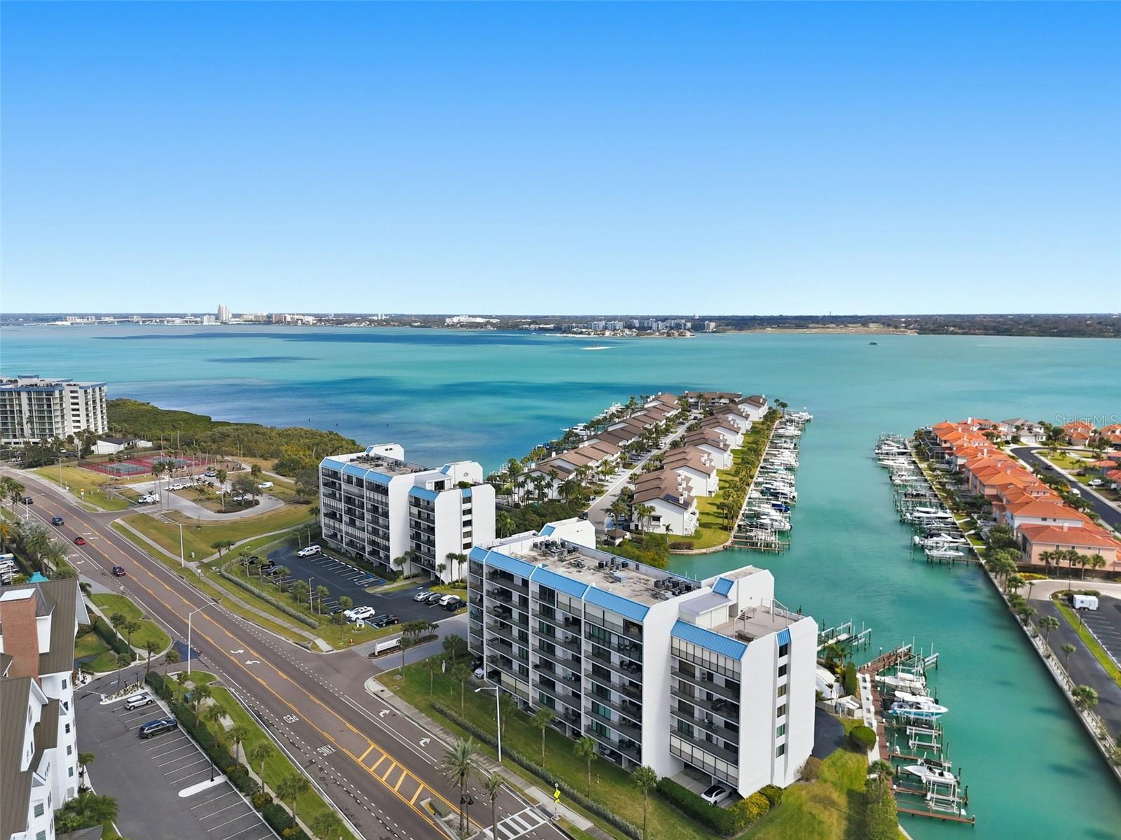 THE HARBOUR CONDOS - Residential