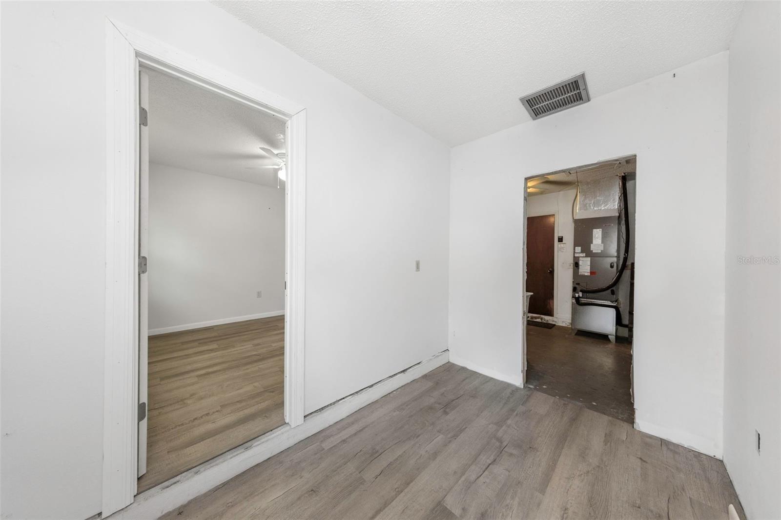 WILSHIRE ESTATES II - Residential