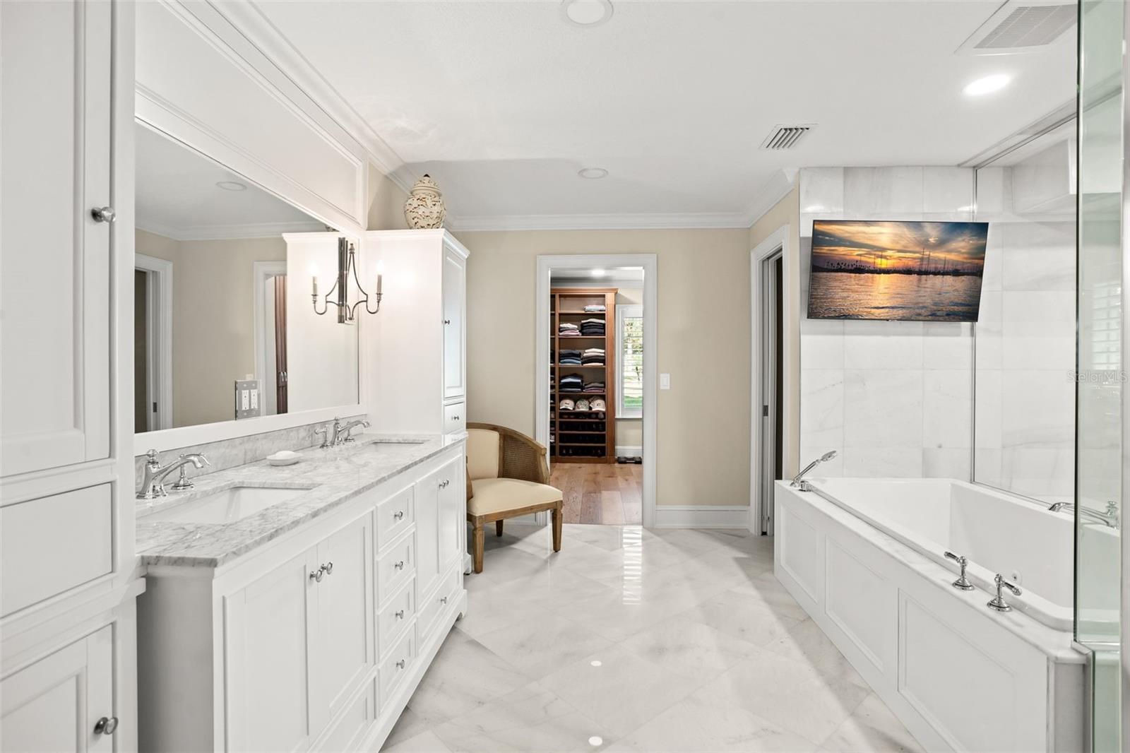 BAY HILL SEC 01 - Residential