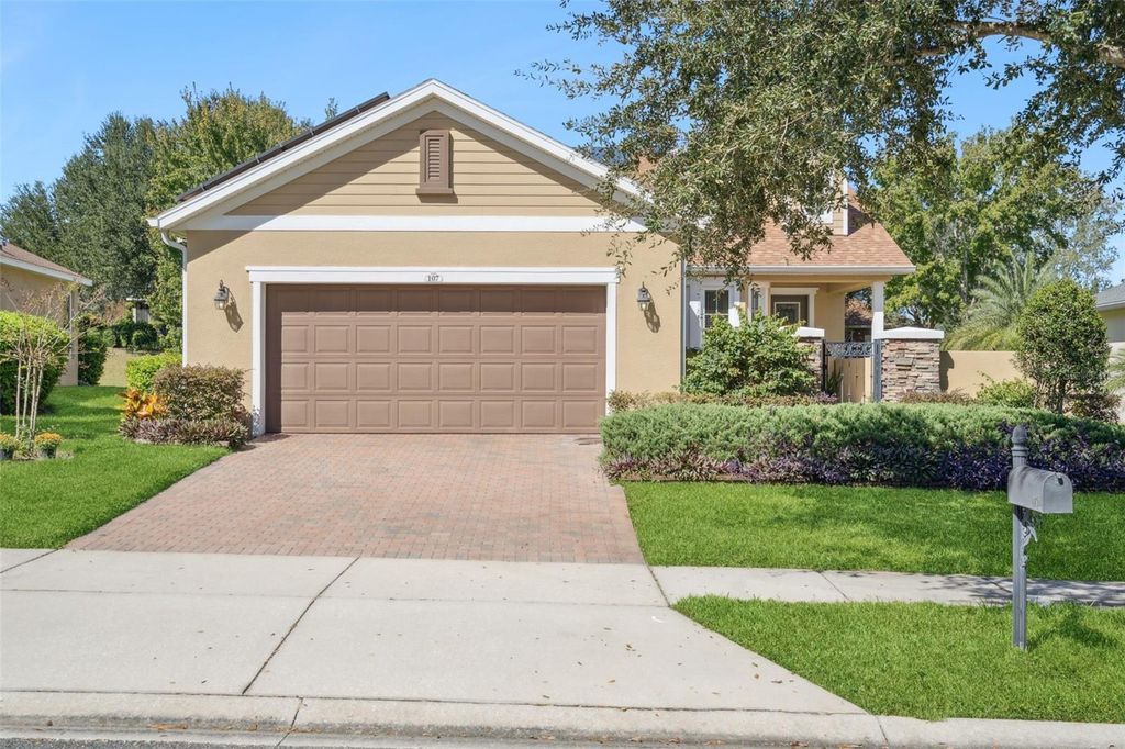 Photo of 107 Cupania Court, Groveland, FL 34736 (MLS # O6353615)