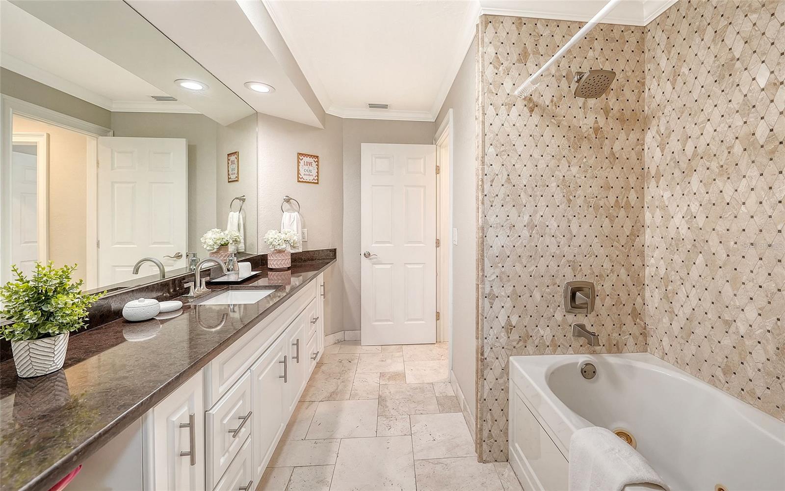 NORTH ISLES - Residential