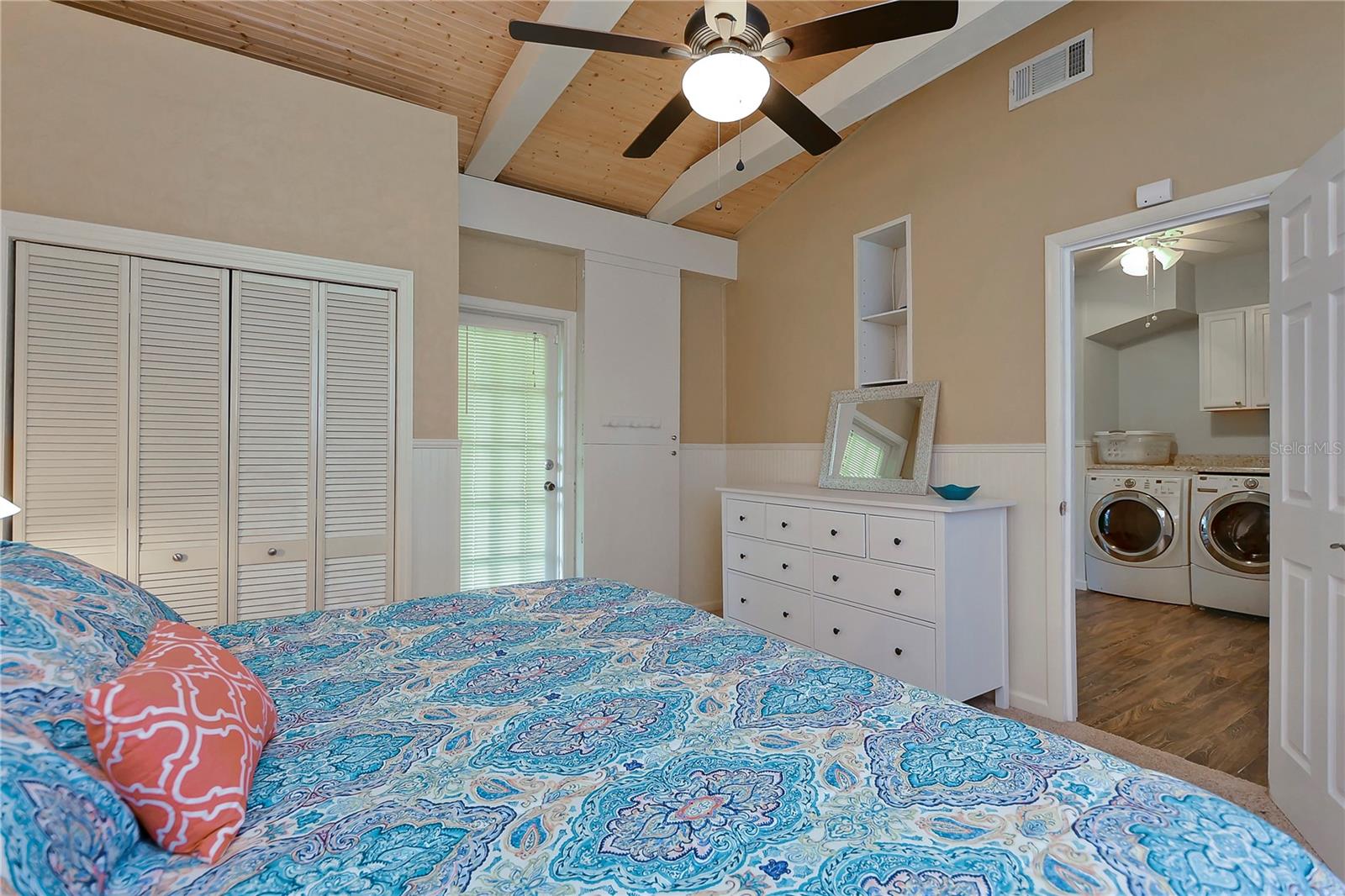 BAY VIEW PARK SEC P - Residential Lease