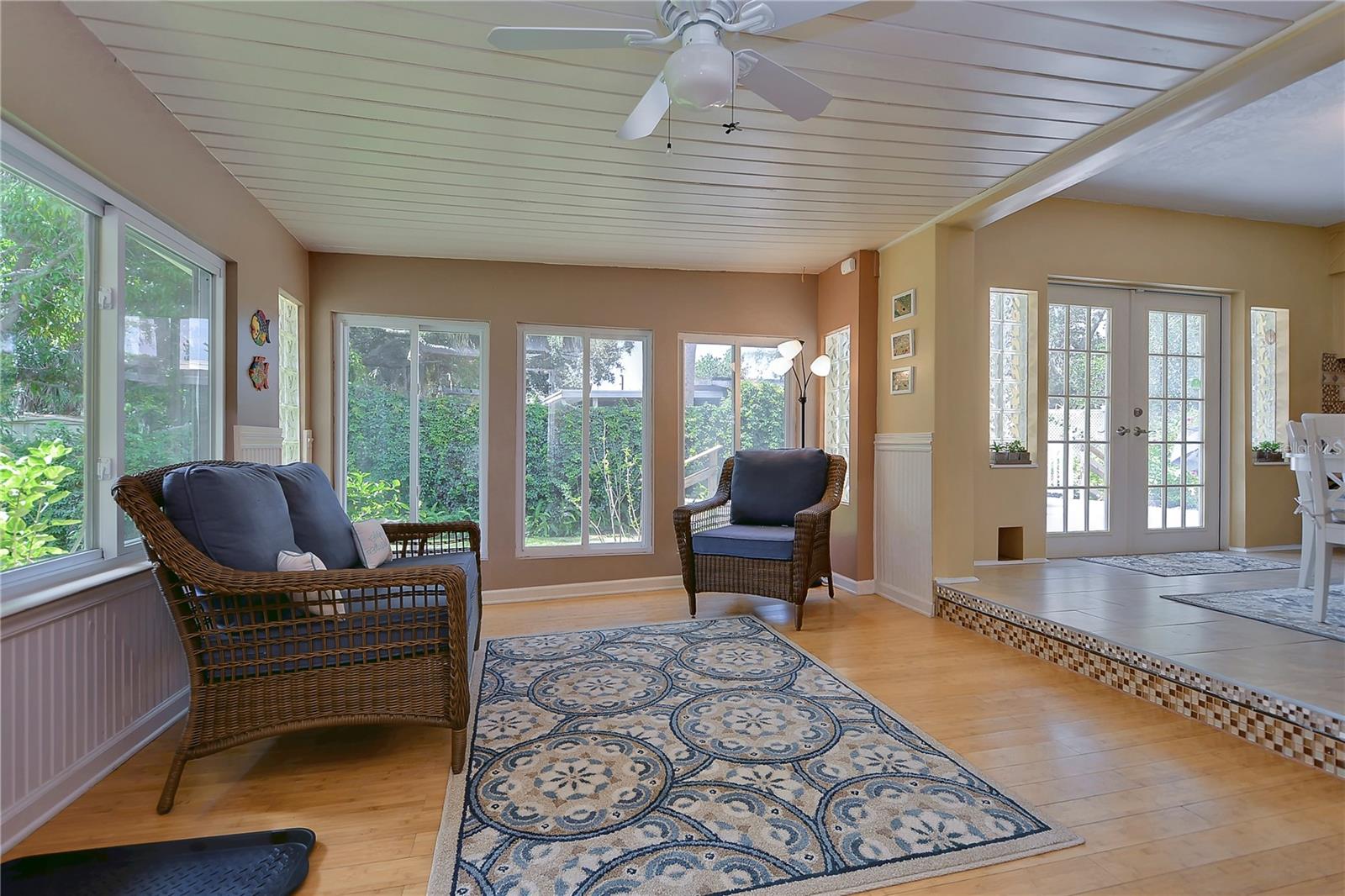 BAY VIEW PARK SEC P - Residential Lease