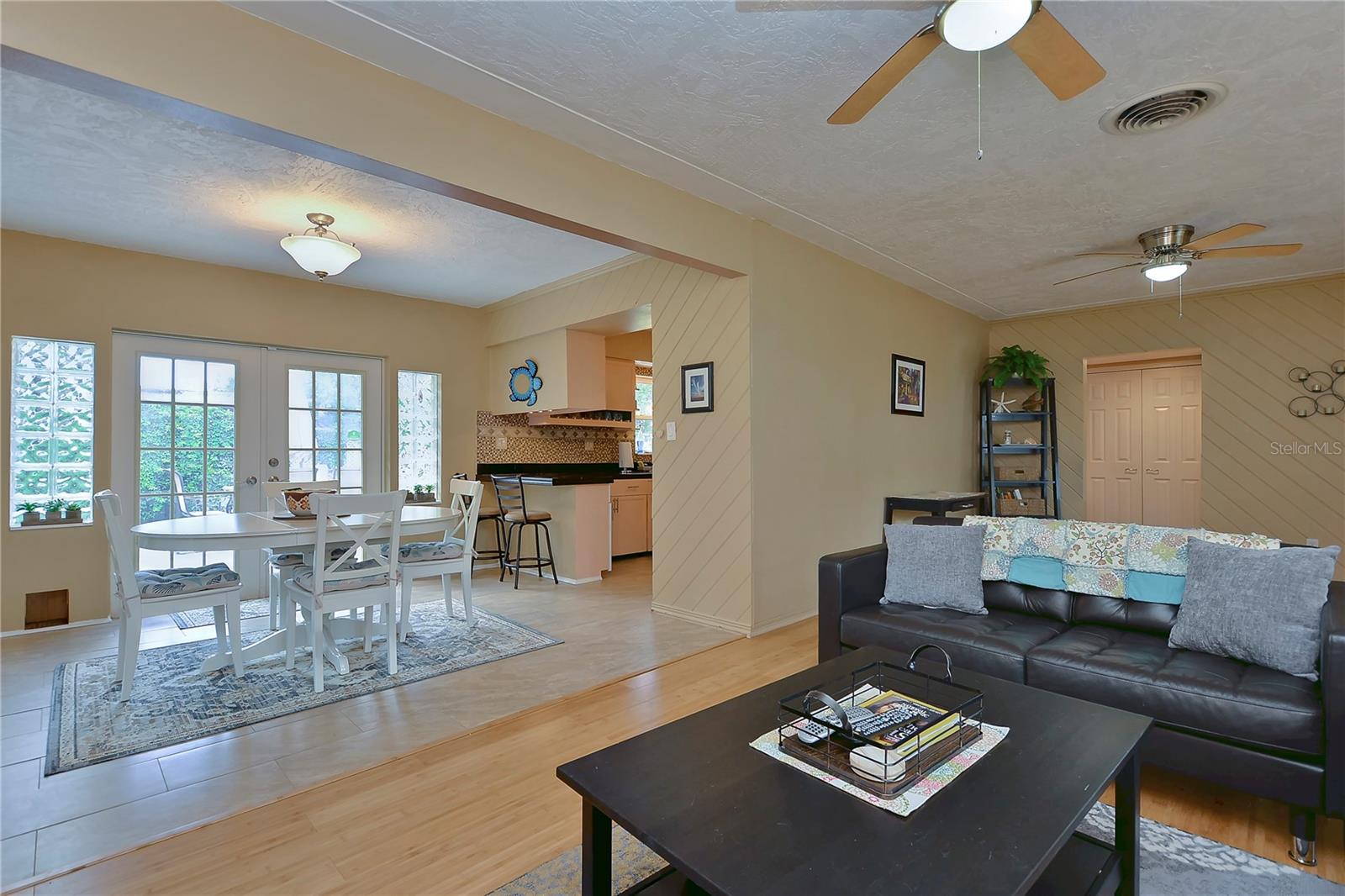 BAY VIEW PARK SEC P - Residential Lease