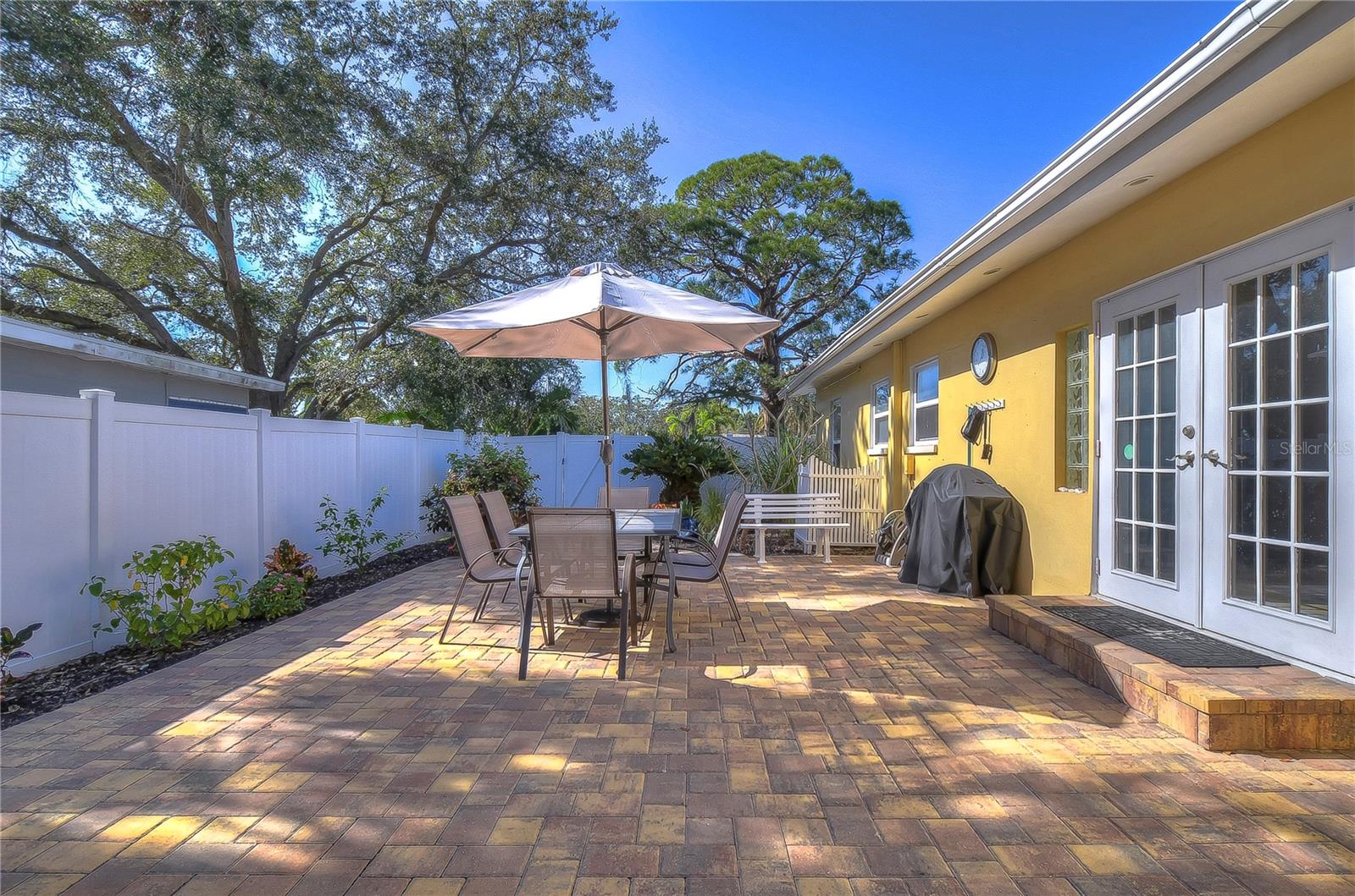 BAY VIEW PARK SEC P - Residential Lease