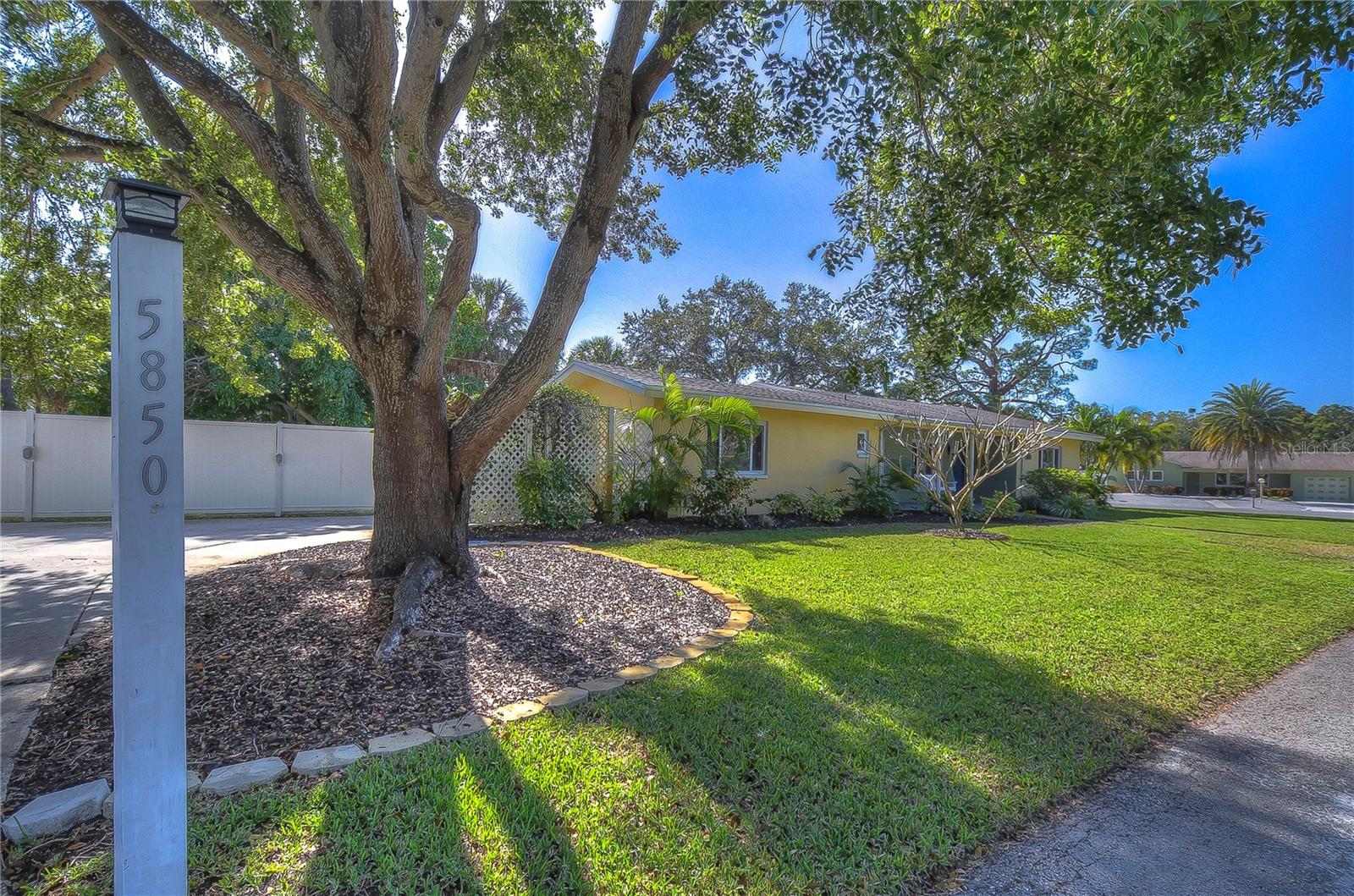 BAY VIEW PARK SEC P - Residential Lease