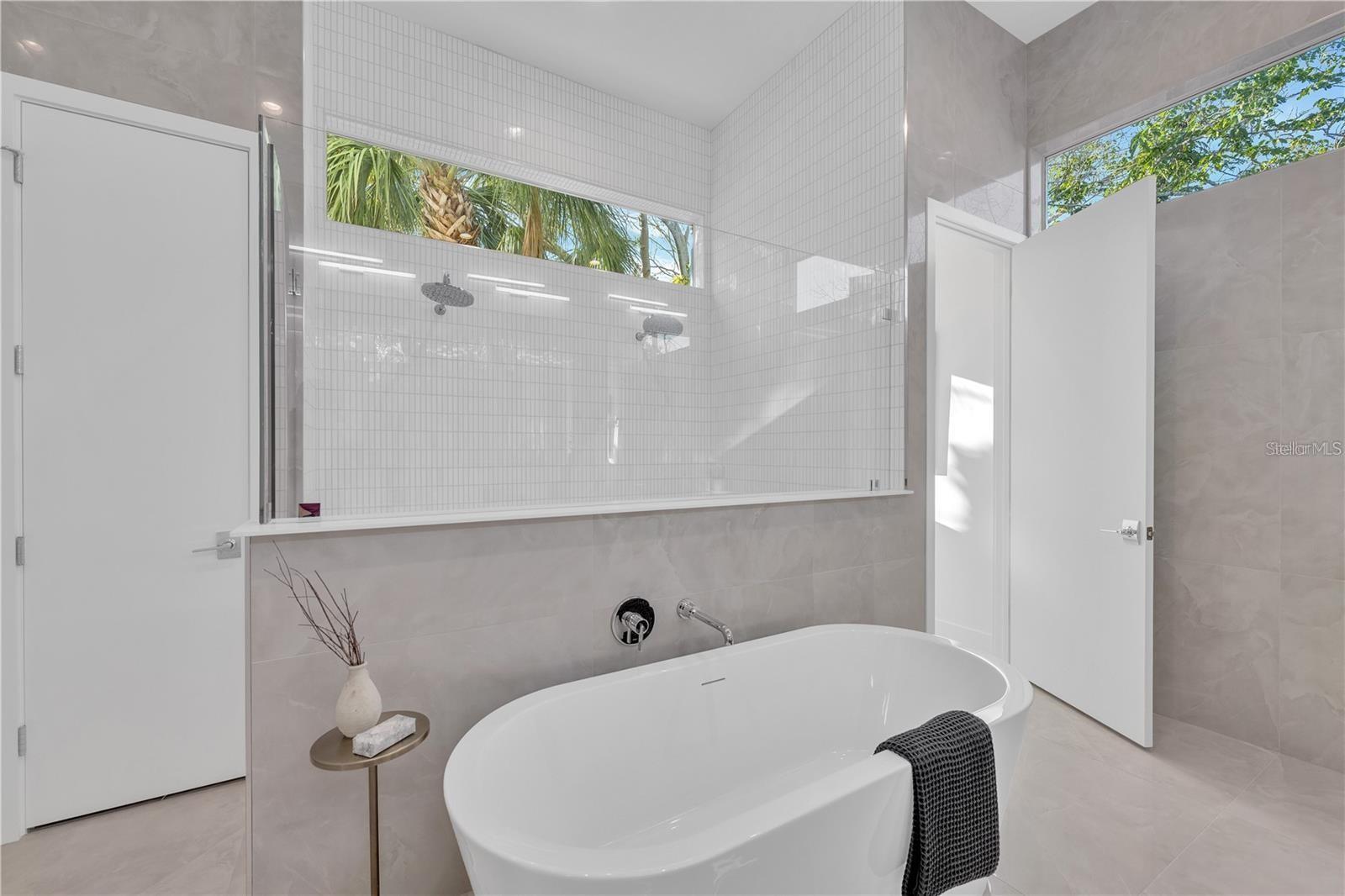 WATERSIDE-WOOD SIESTAS BAYSID - Residential