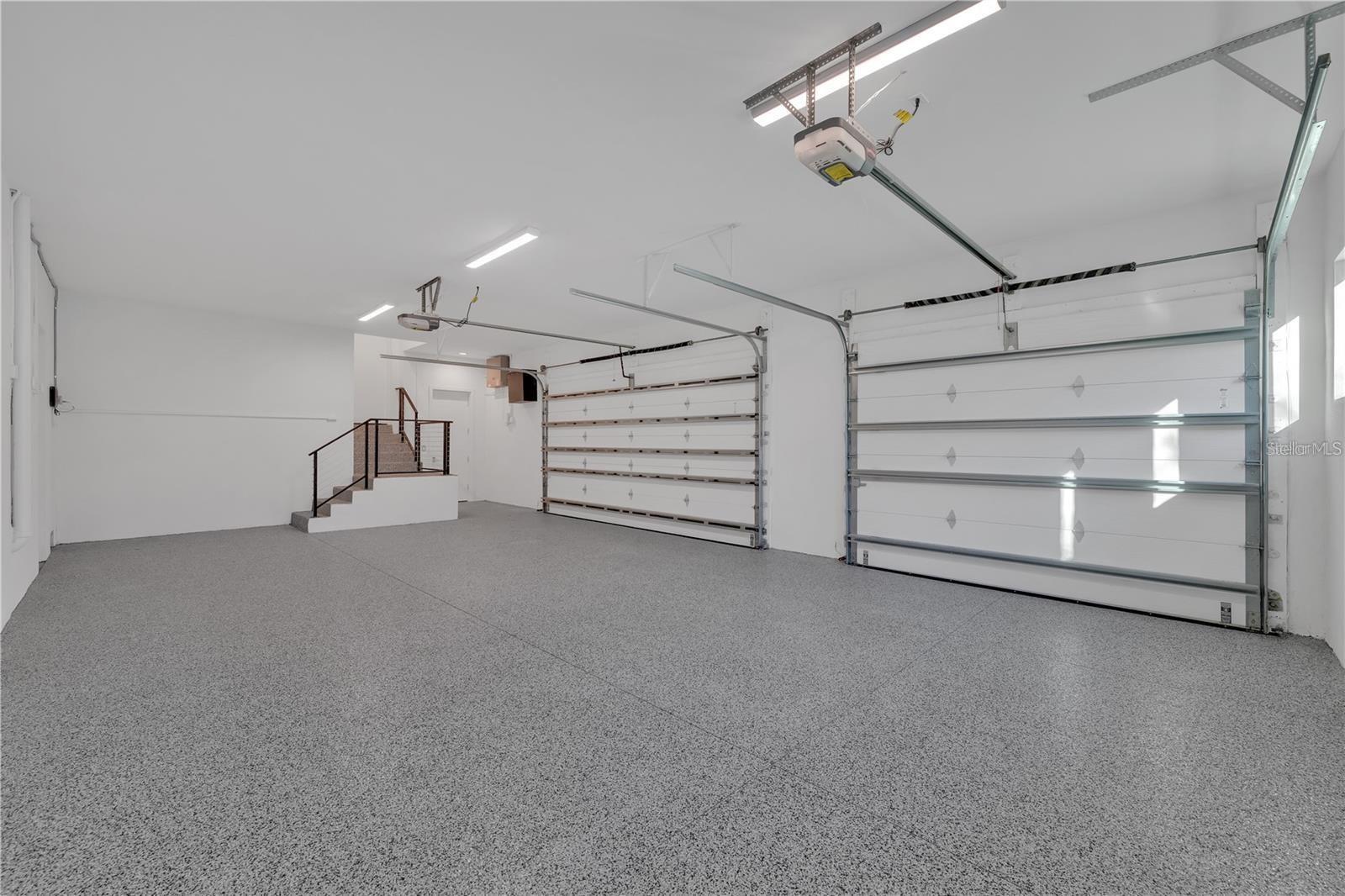 WATERSIDE-WOOD SIESTAS BAYSID - Residential