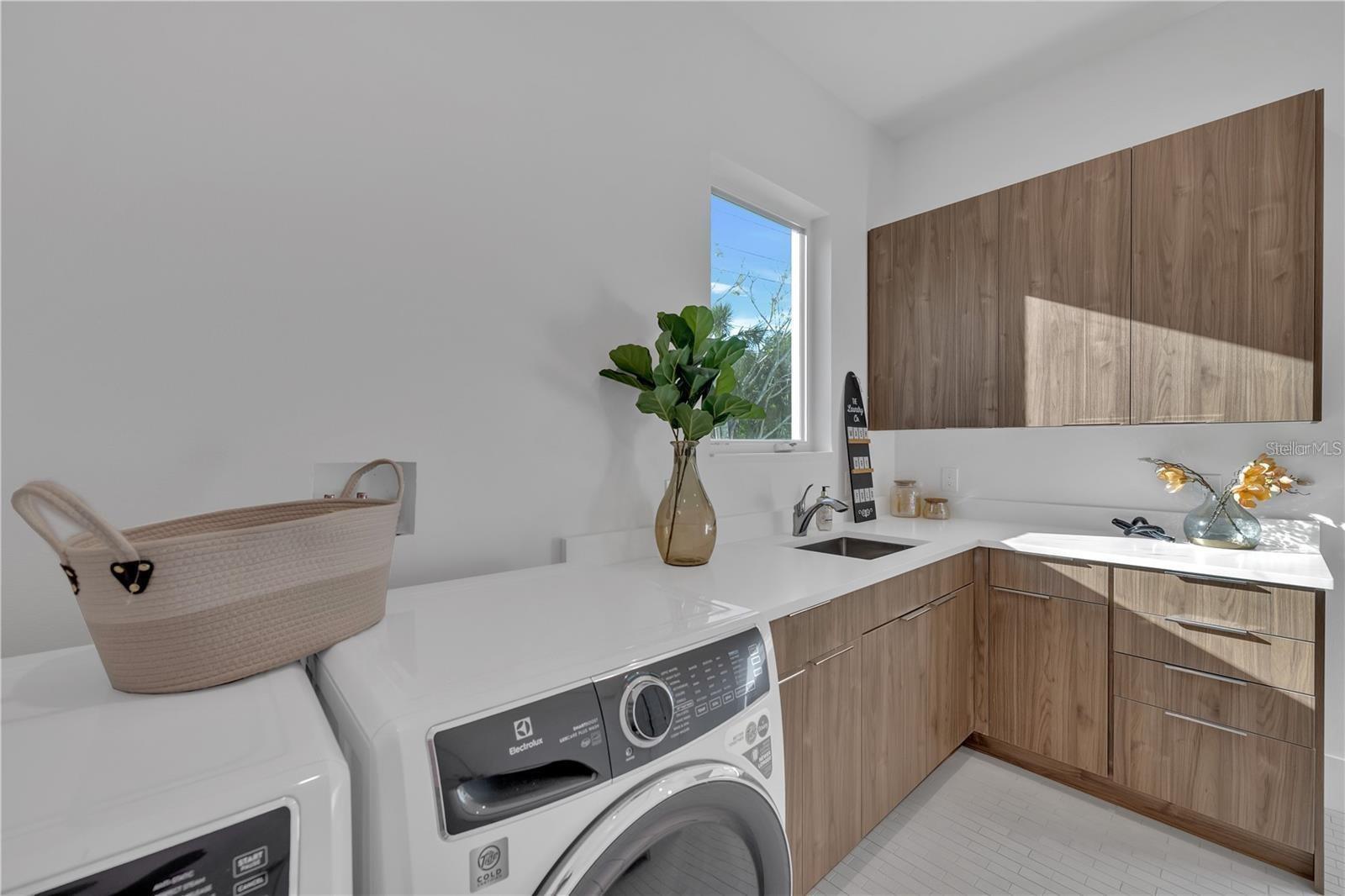 WATERSIDE-WOOD SIESTAS BAYSID - Residential