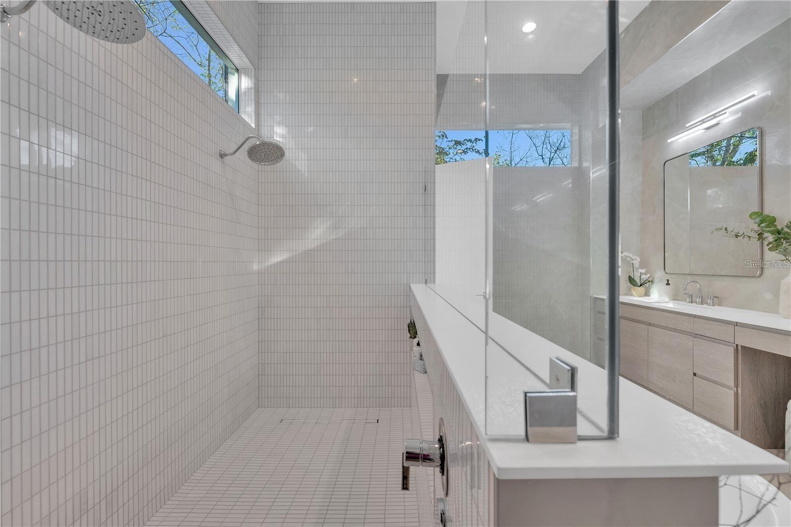 WATERSIDE-WOOD SIESTAS BAYSID - Residential