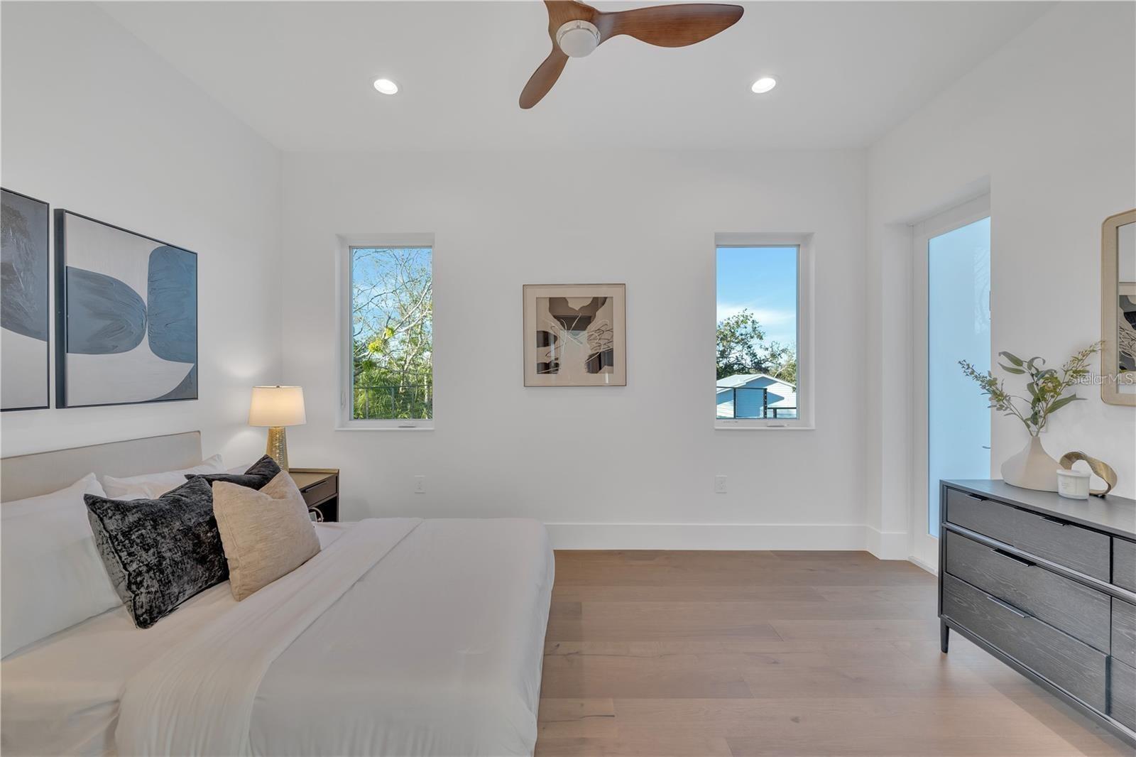 WATERSIDE-WOOD SIESTAS BAYSID - Residential