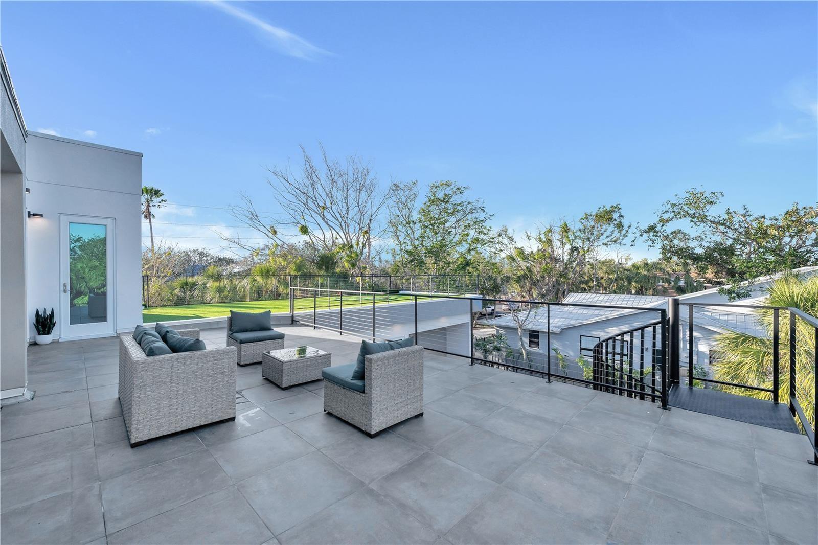 WATERSIDE-WOOD SIESTAS BAYSID - Residential