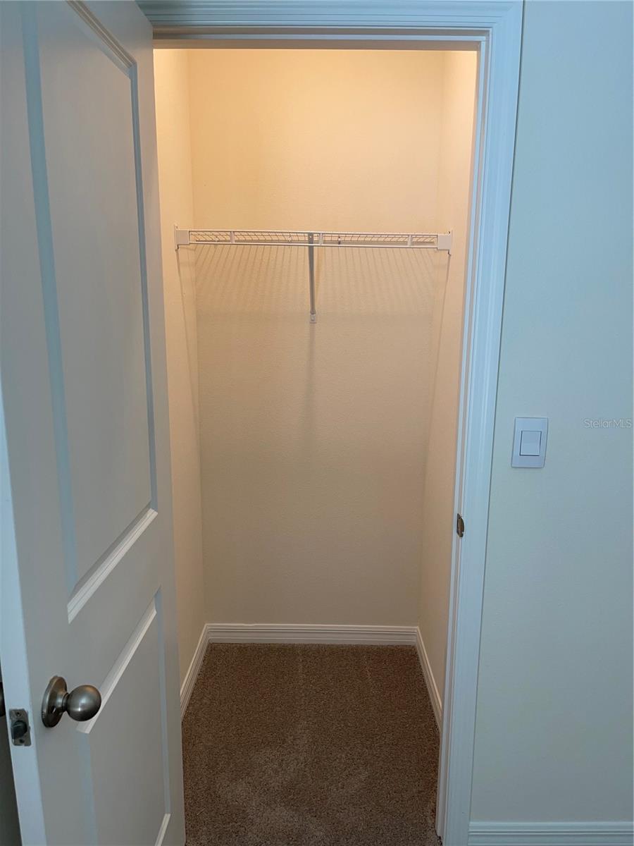 PROMENADE EAST - Residential Lease