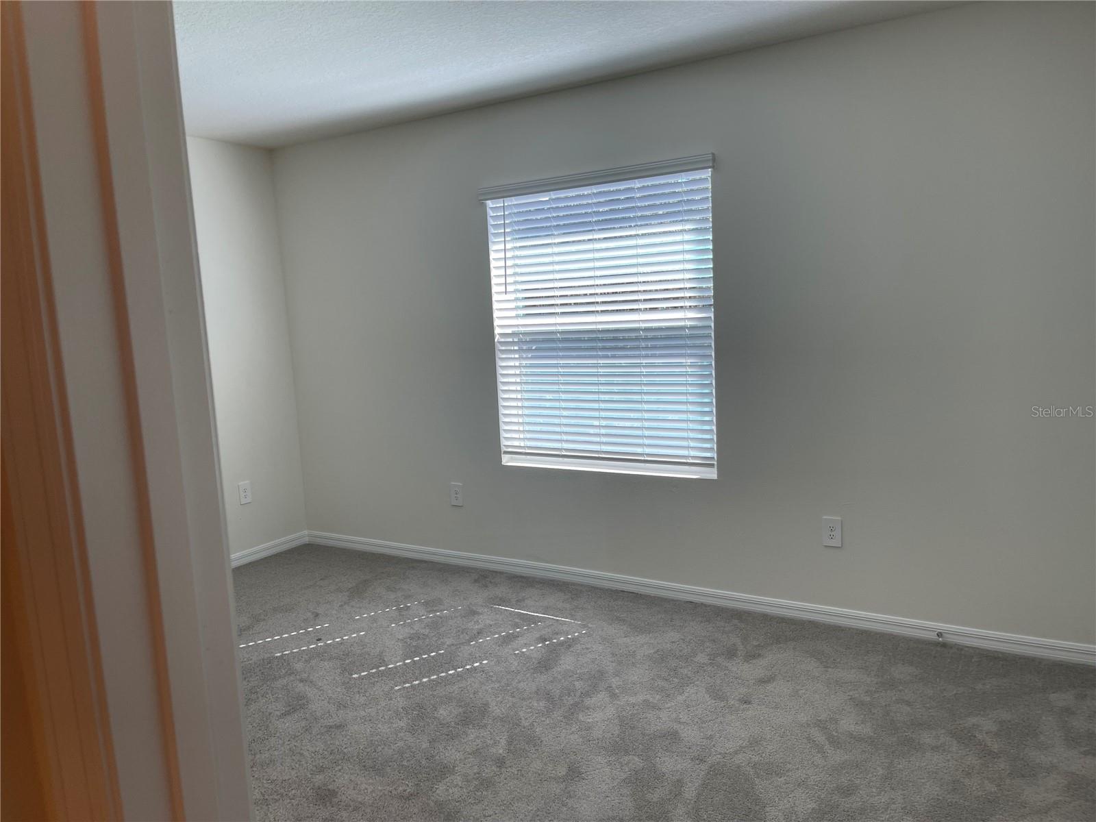 PROMENADE EAST - Residential Lease