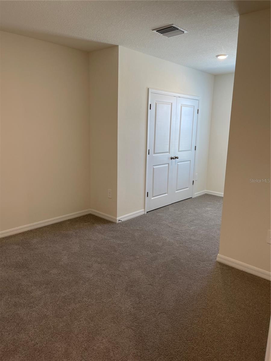 PROMENADE EAST - Residential Lease