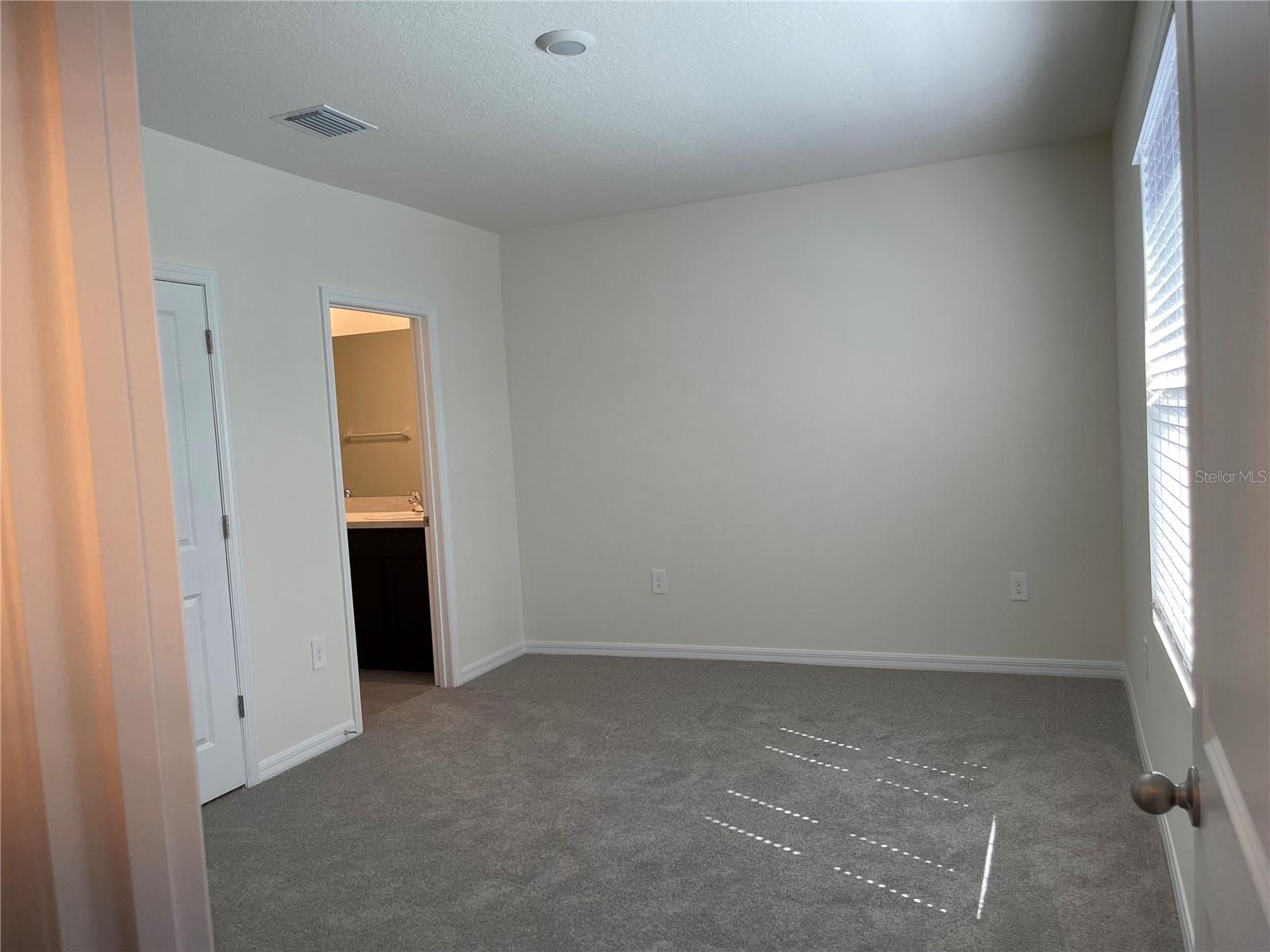 PROMENADE EAST - Residential Lease