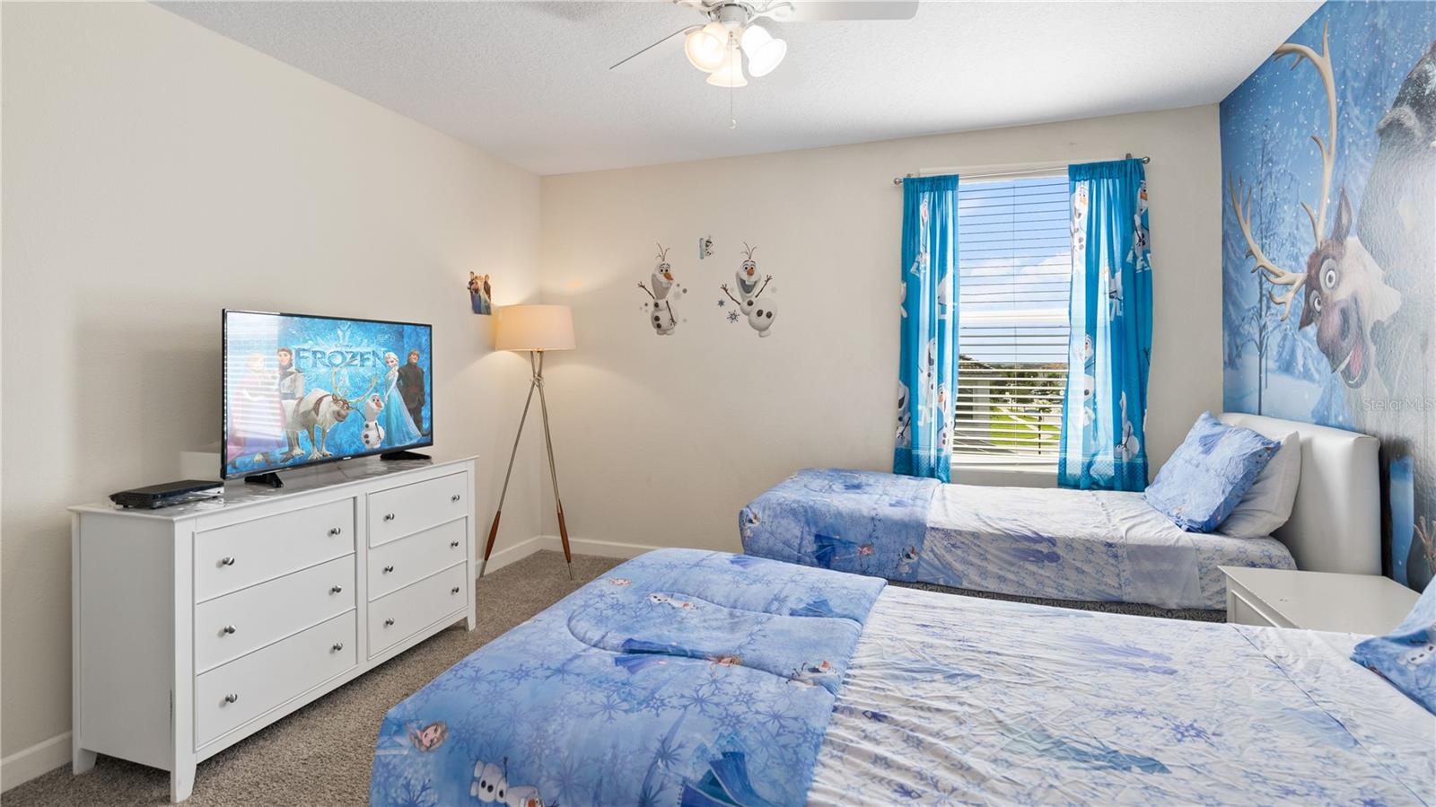 STONEYBROOK SOUTH PH I-1 & J-1 - Residential Lease