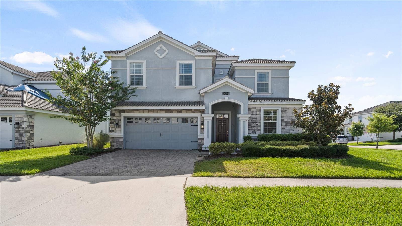 Located inside a Resort community! Fully furnished with pool. 8 Bedroom / 5 bathroom home waiting for you and your family to call "yours" .
Large open Kitchen with Granite Counter Tops, Stainless Steel Appliances. Two bedrooms on the first floor, one is the main master and the other is a bedroom with a connect bathroom. Main living area in on the first floor. Home has all appliances.
Schedule a visit now to see the home.