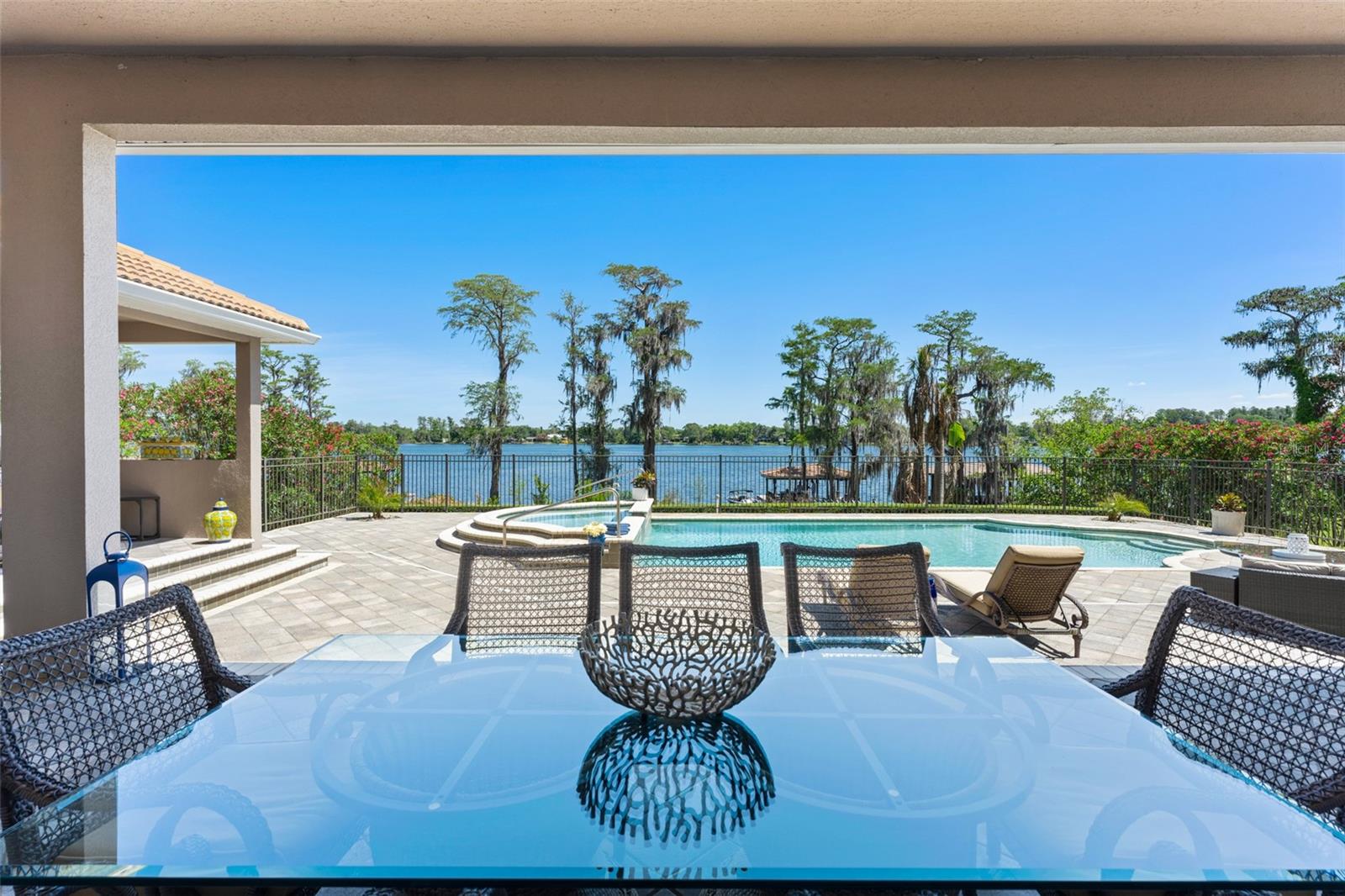 LAKES WINDERMERE PH 01 49 108 - Residential