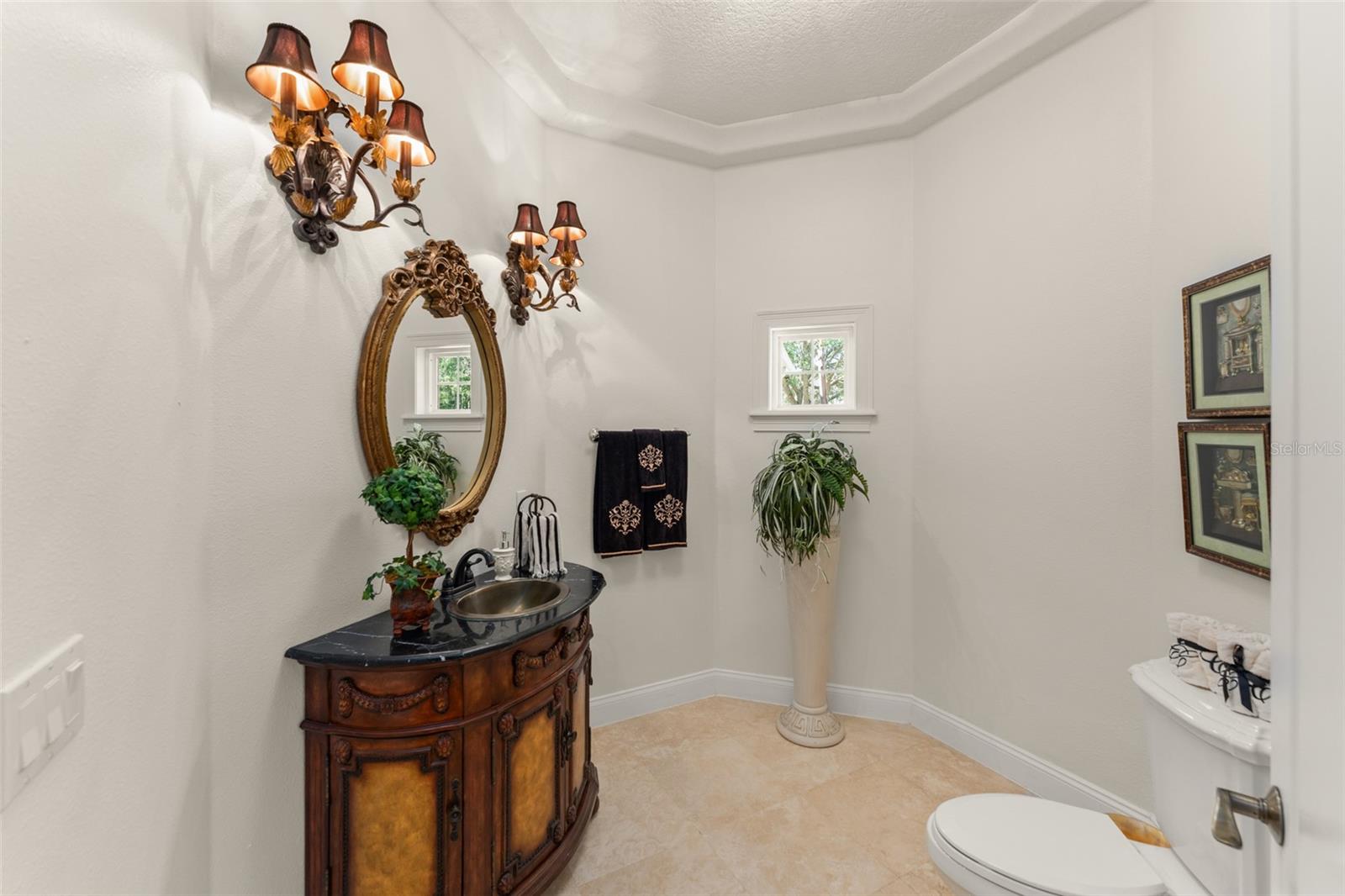 LAKES WINDERMERE PH 01 49 108 - Residential