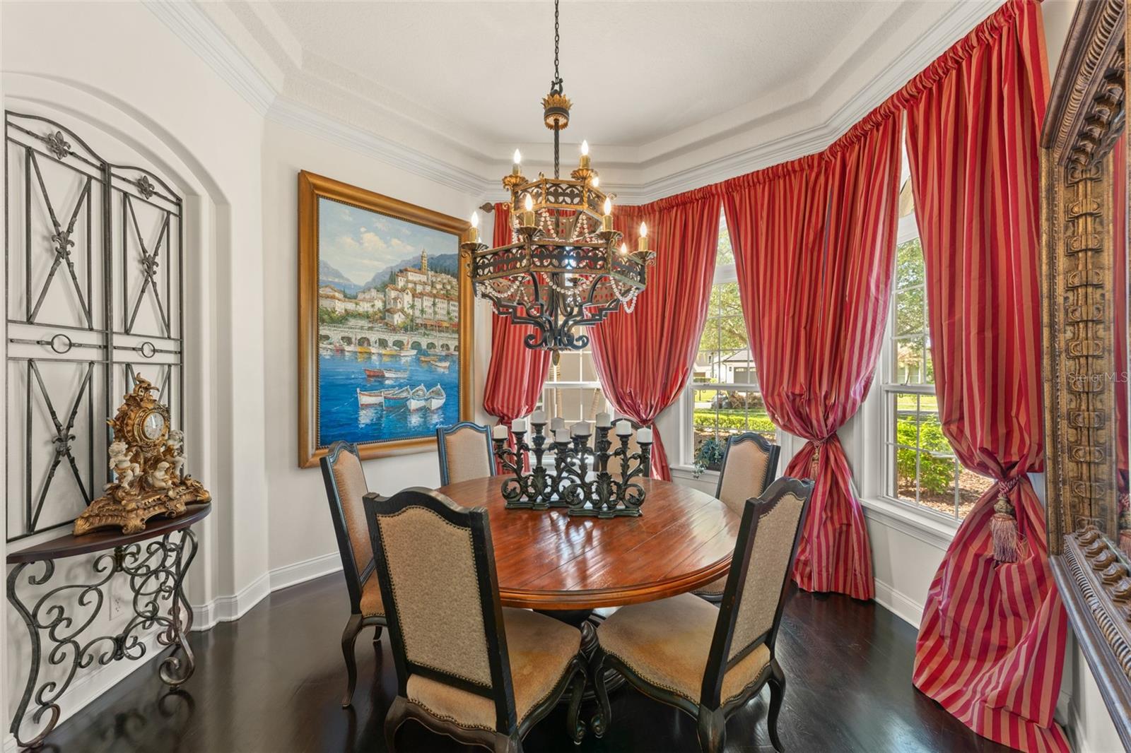 LAKES WINDERMERE PH 01 49 108 - Residential