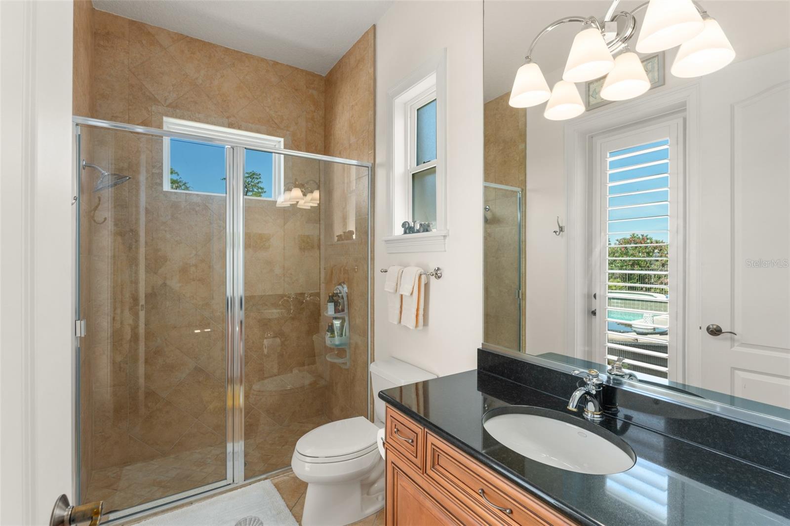 LAKES WINDERMERE PH 01 49 108 - Residential