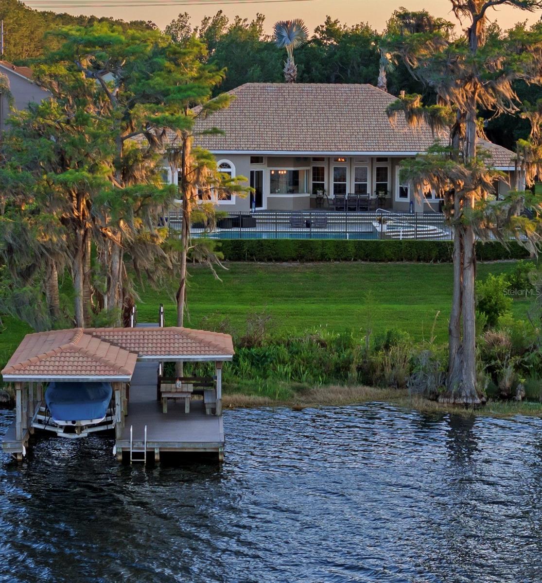 LAKES WINDERMERE PH 01 49 108 - Residential