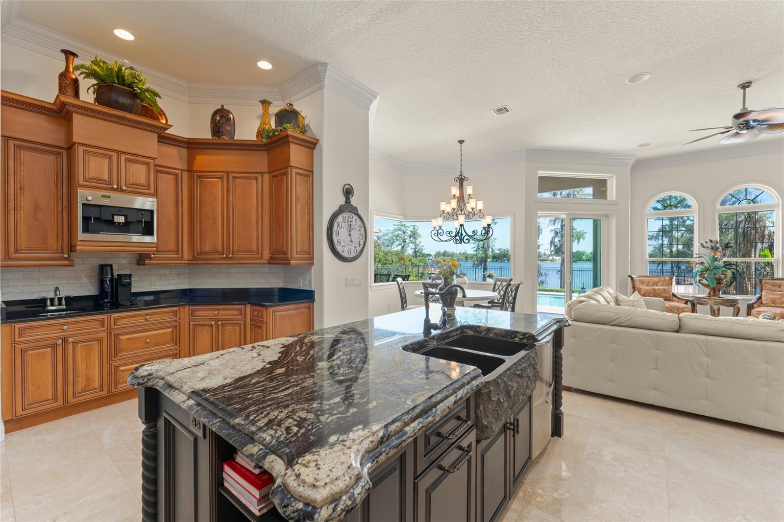 LAKES WINDERMERE PH 01 49 108 - Residential