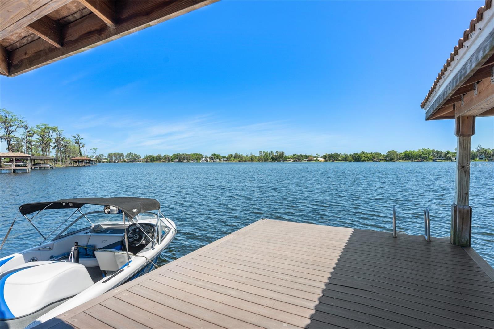 LAKES WINDERMERE PH 01 49 108 - Residential