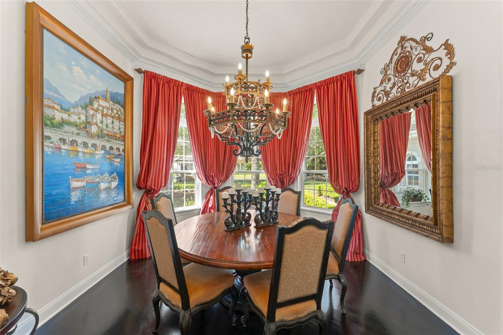 LAKES WINDERMERE PH 01 49 108 - Residential