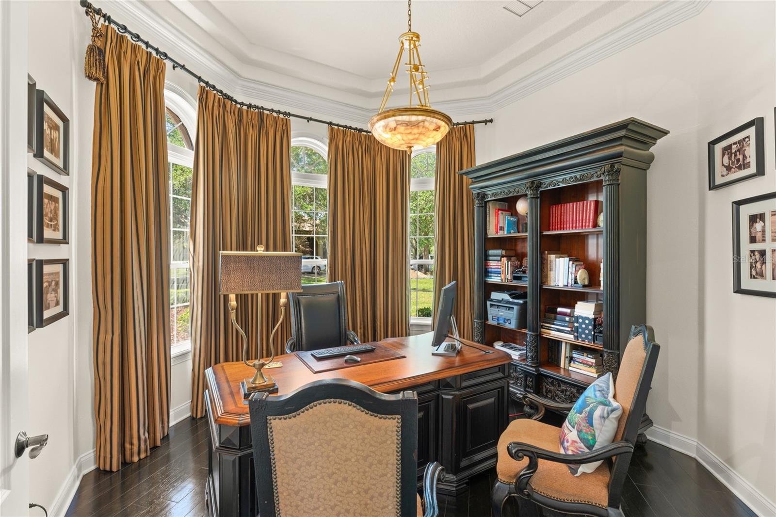 LAKES WINDERMERE PH 01 49 108 - Residential