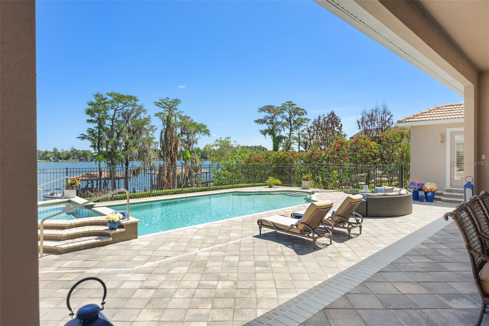 LAKES WINDERMERE PH 01 49 108 - Residential